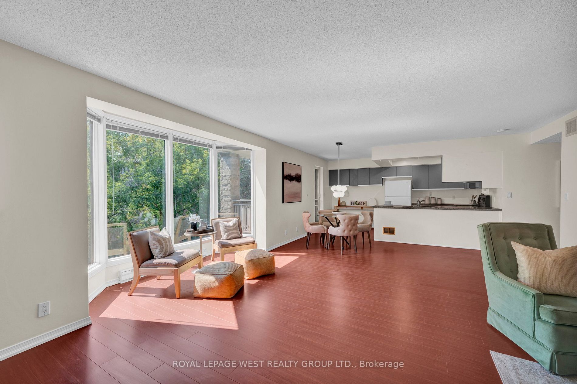 21 George St, #205