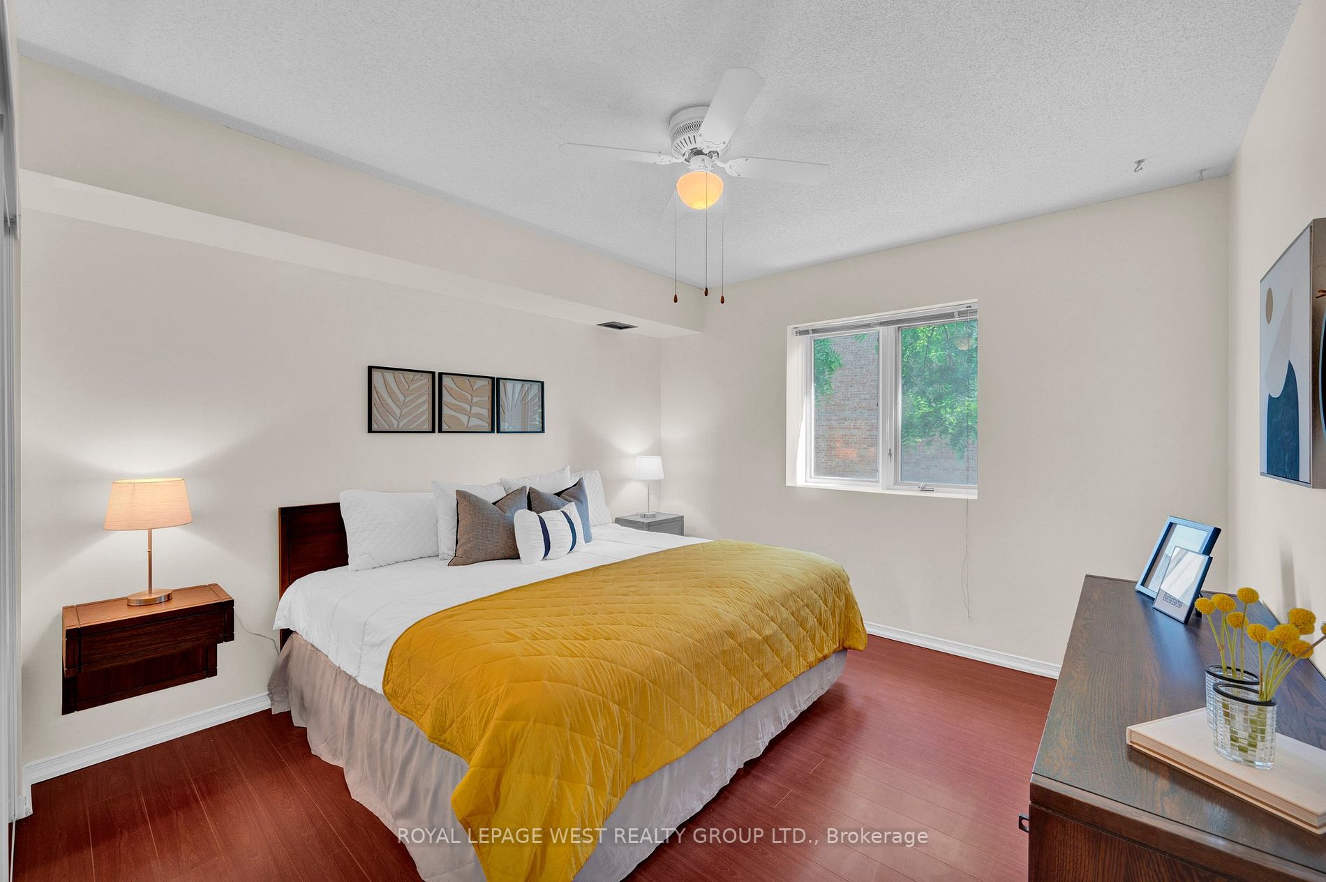 21 George St, #205