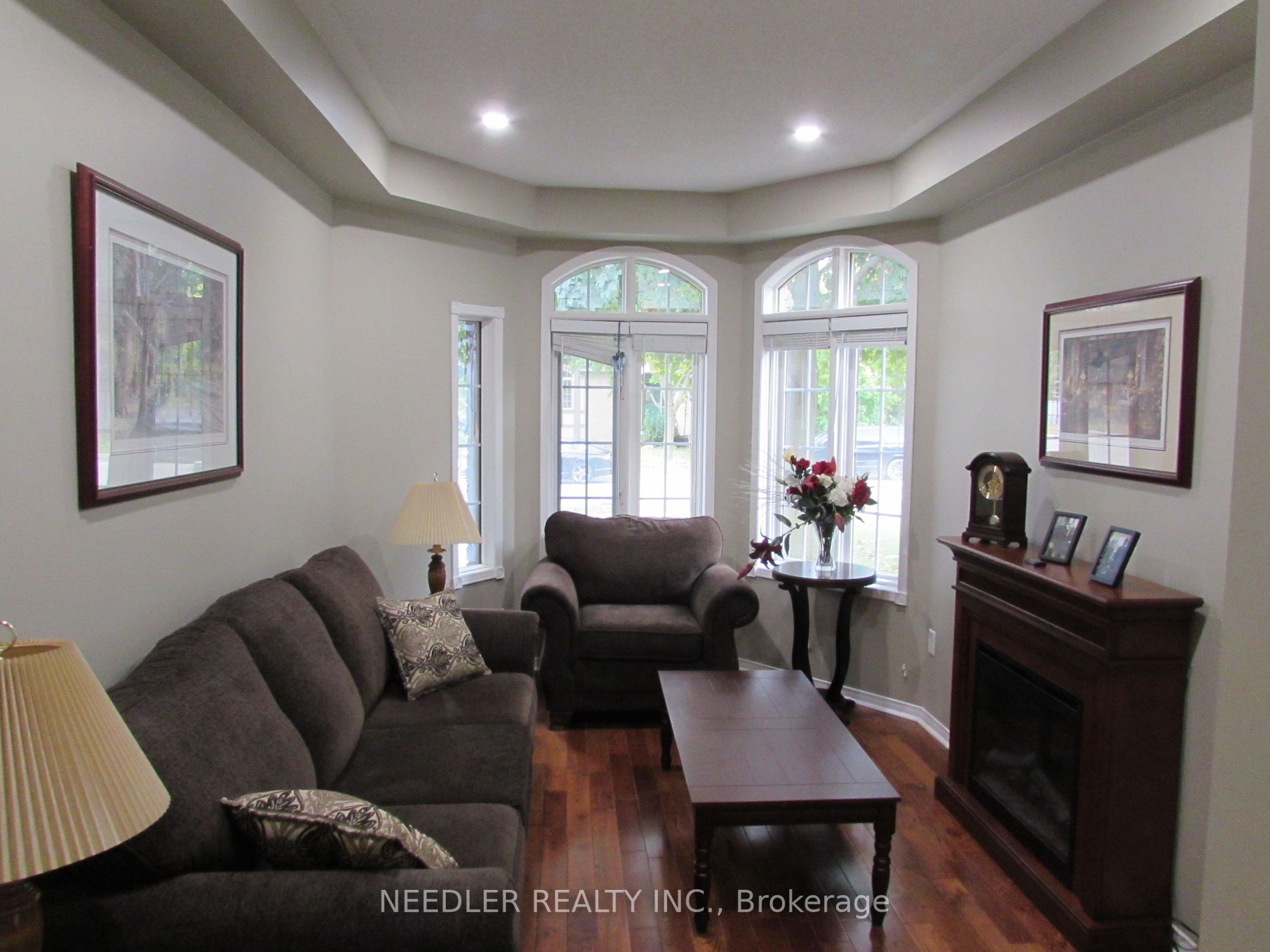 488 Bartholomew Dr