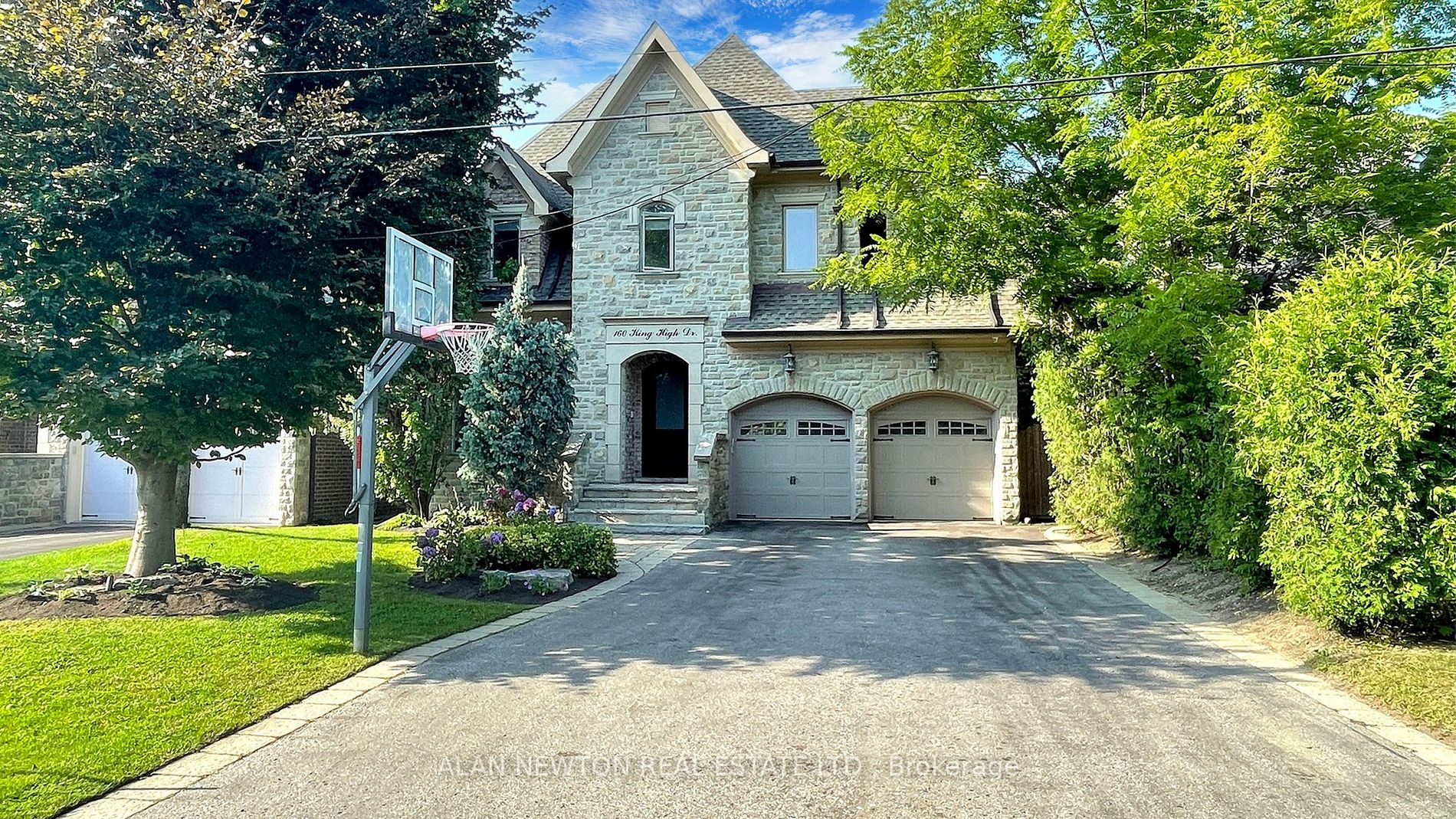 160 King High Dr