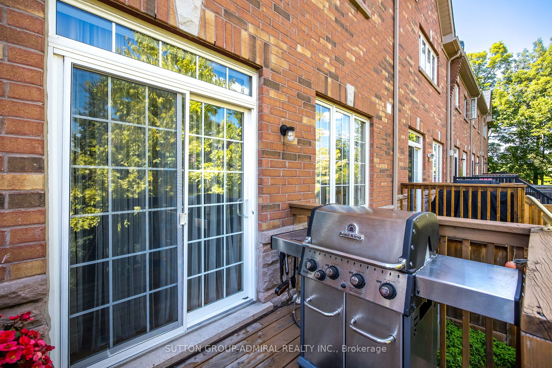8777 Dufferin St, #44