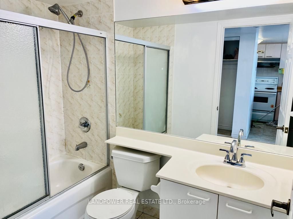 130 Pond Dr, #608
