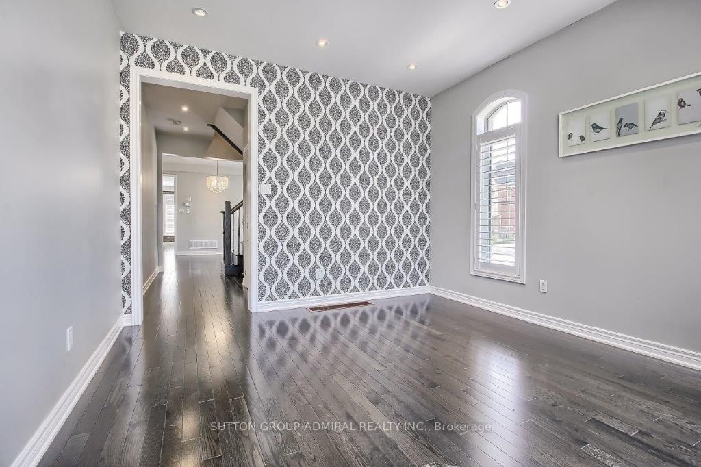 105 Richler Ave