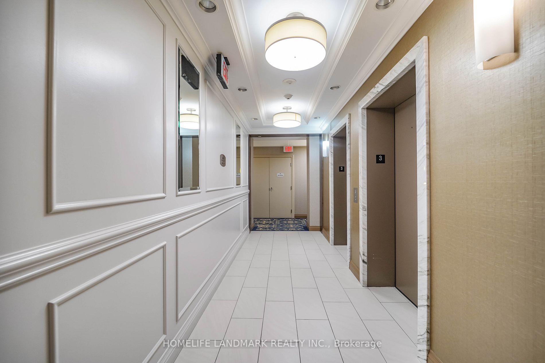 89 South Town Centre Blvd, #303