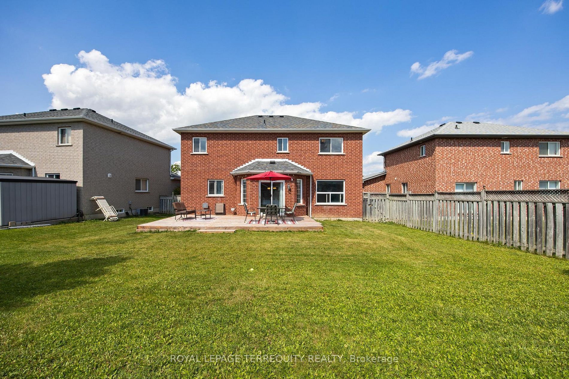 2263 Jack Cres