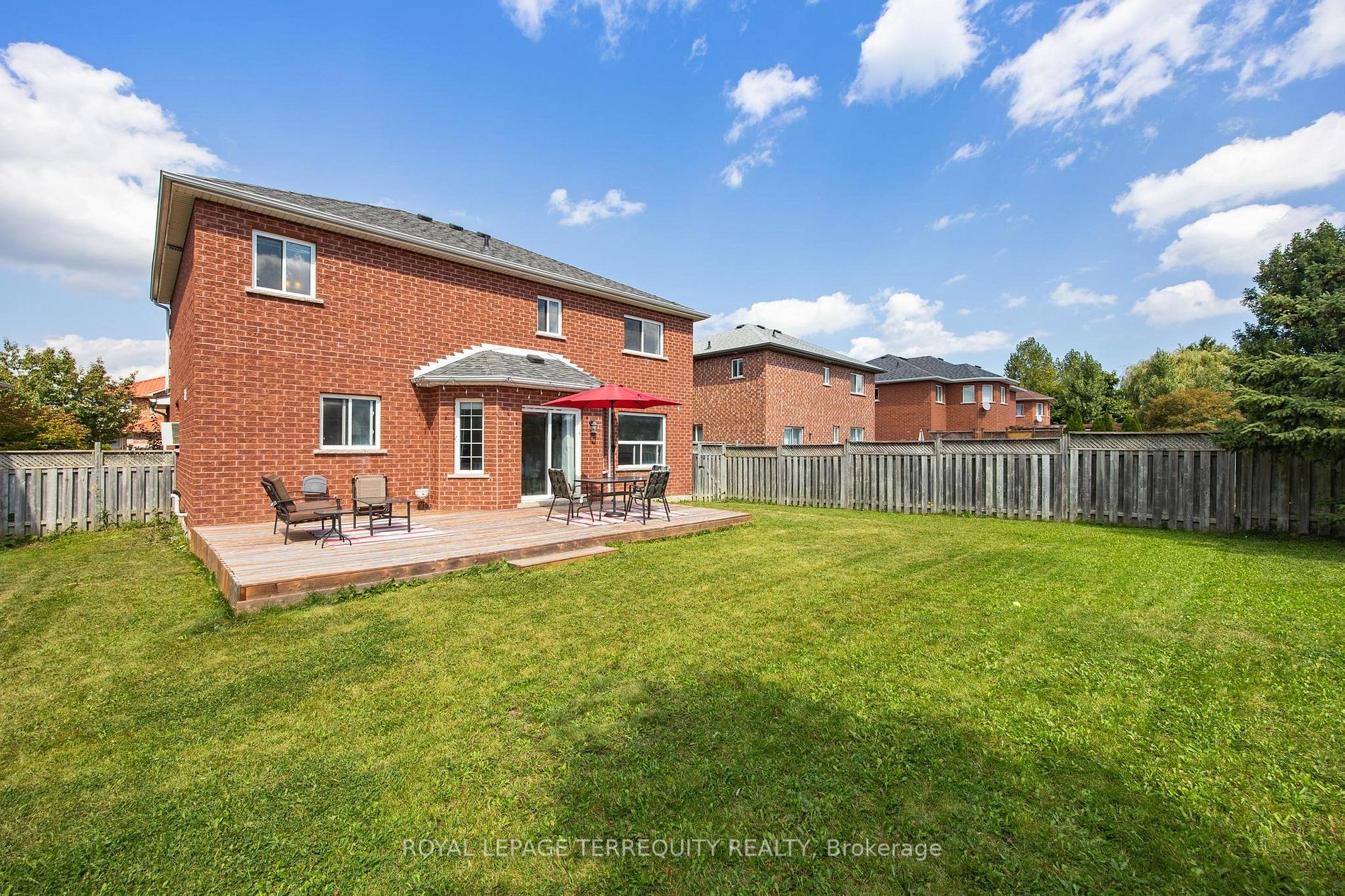 2263 Jack Cres