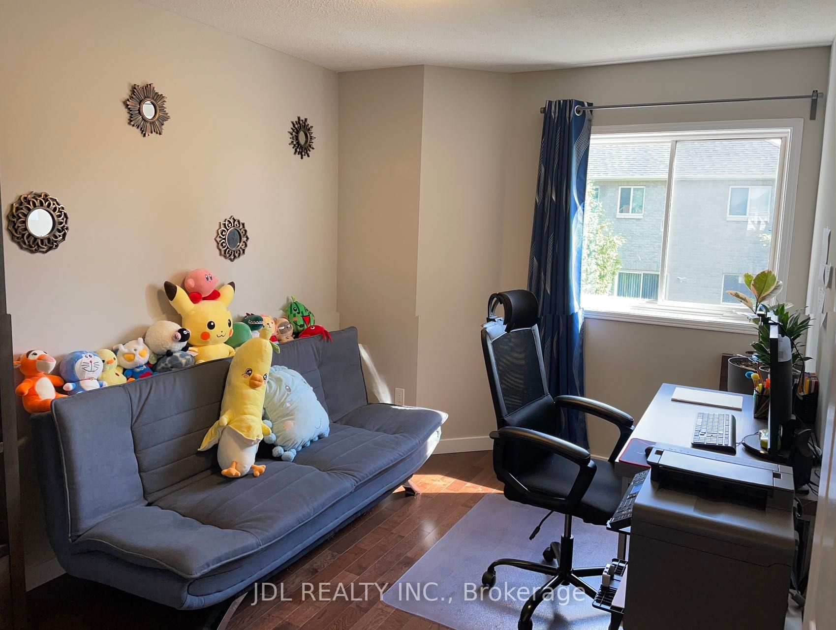 553 Mcbean Ave