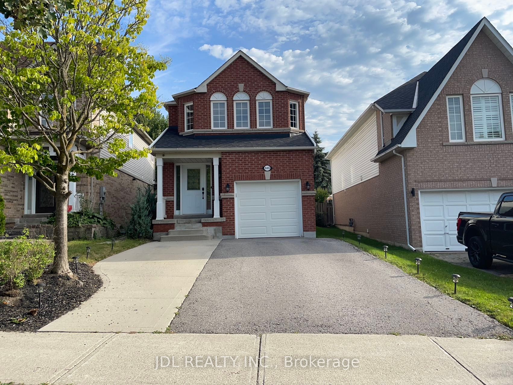 553 Mcbean Ave