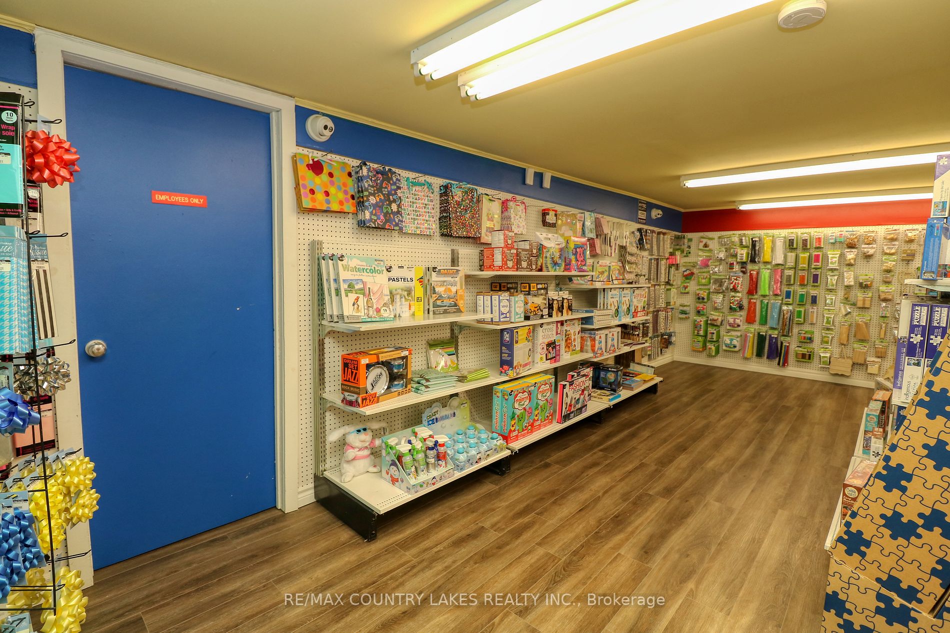 342 Simcoe St