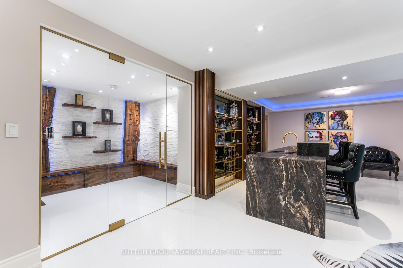 7 Fairview Ave