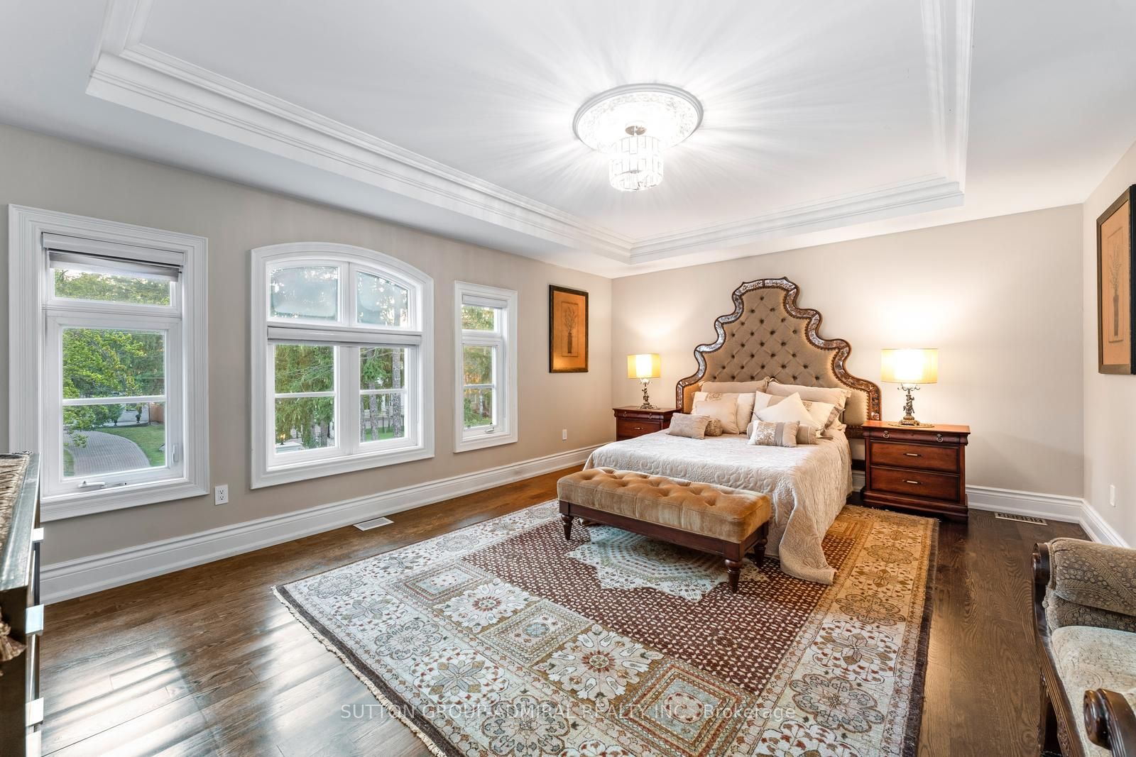 7 Fairview Ave