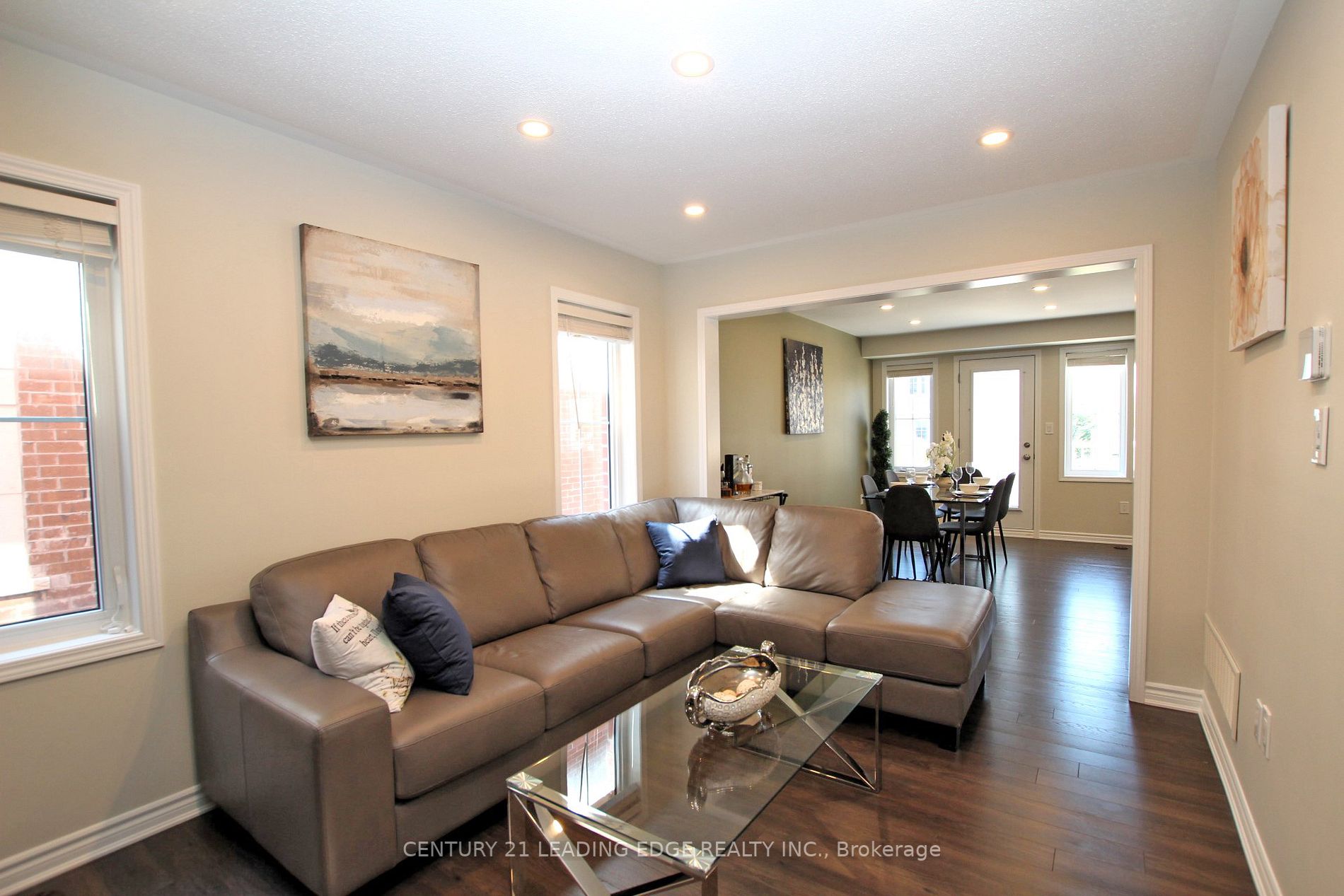 27 Minlow Way