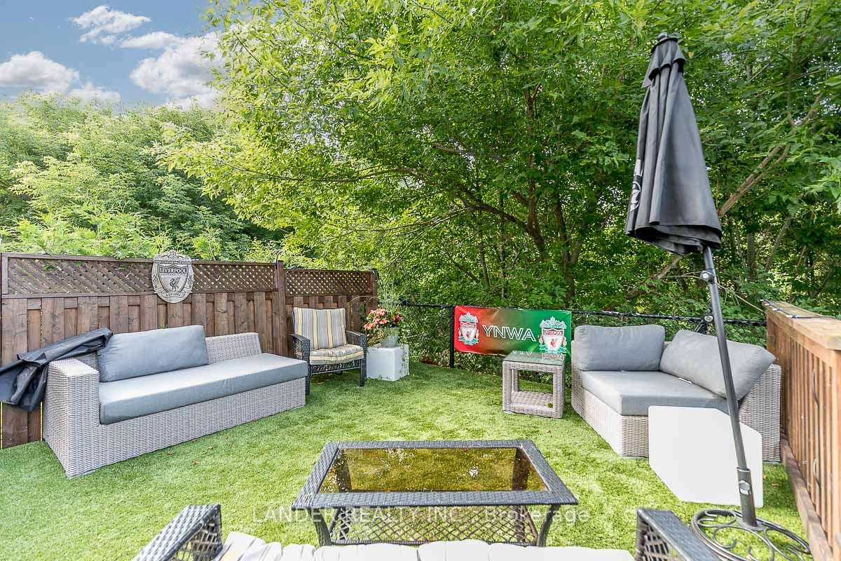 304 Silken Laumann Dr