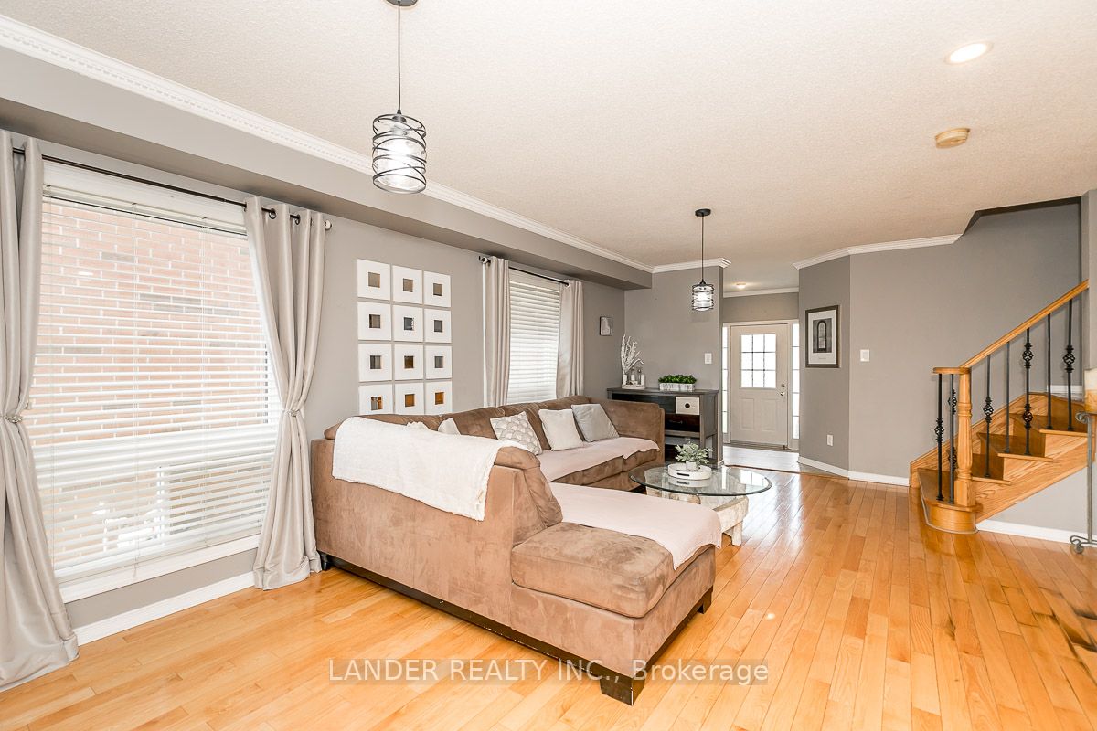 304 Silken Laumann Dr