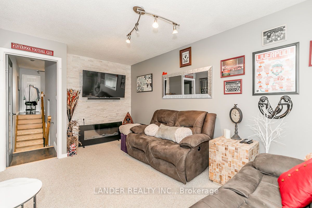 304 Silken Laumann Dr