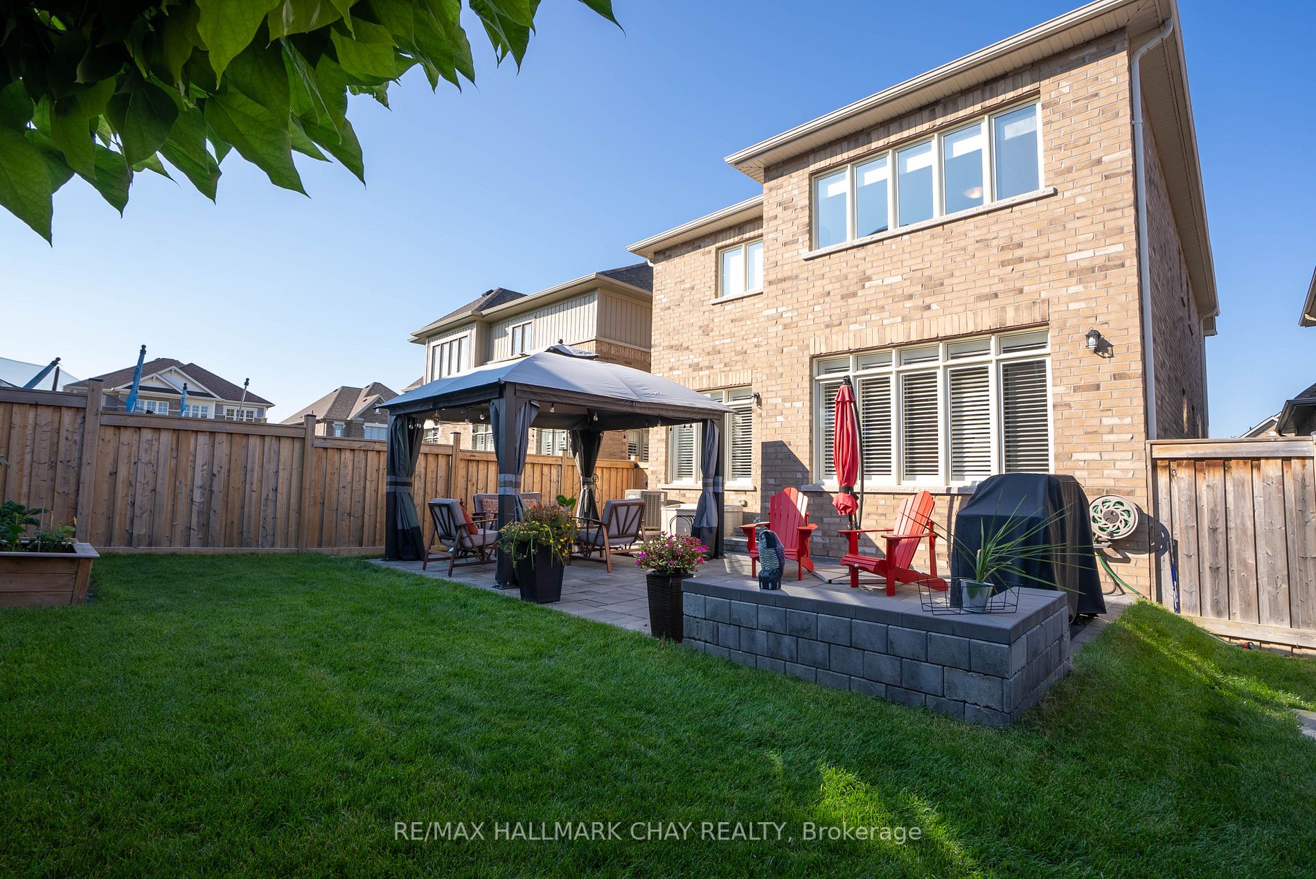 35 Michaelis St