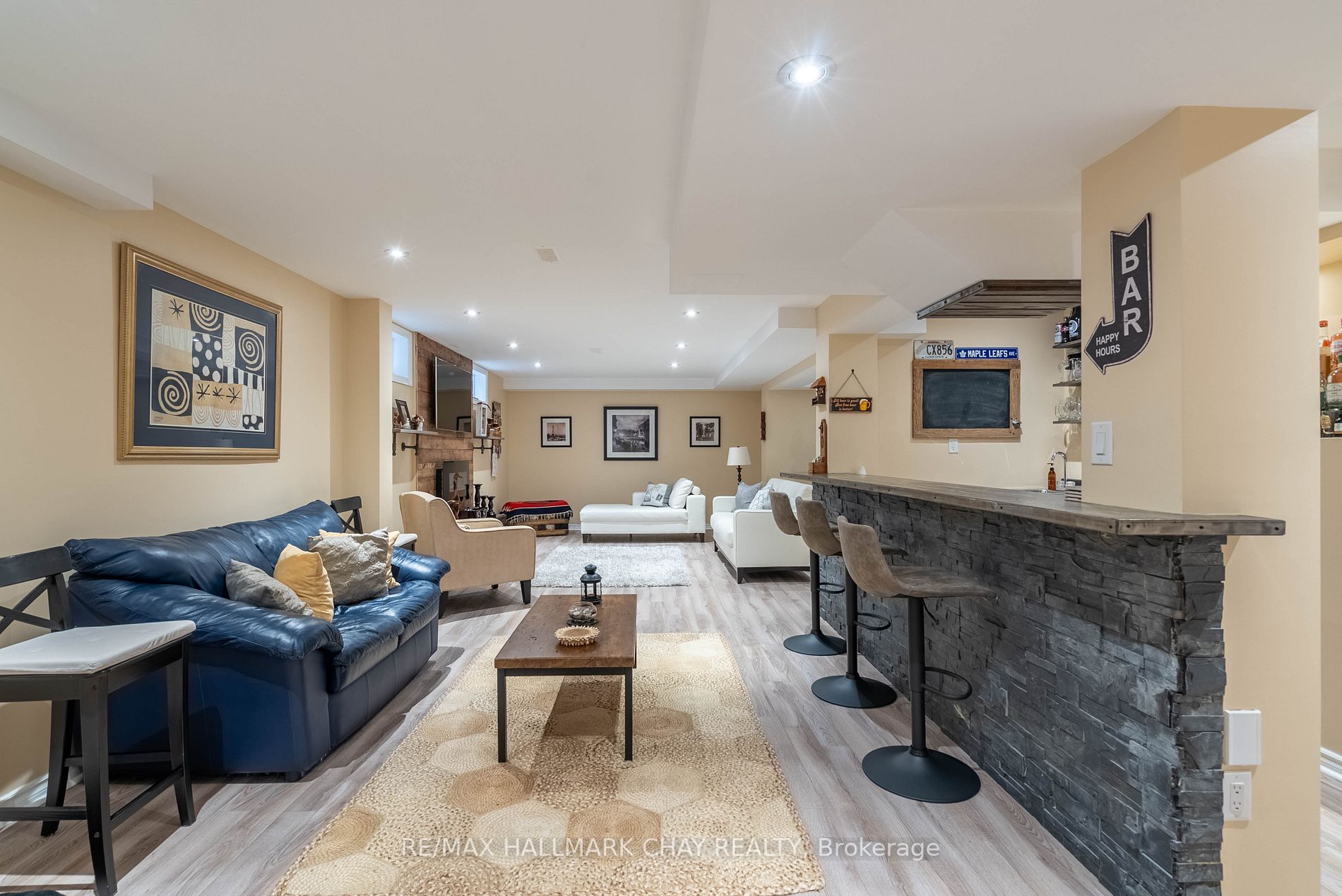 35 Michaelis St