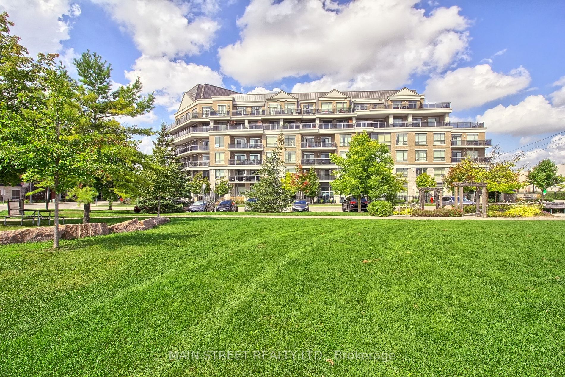 111 Civic Square Gate, #101
