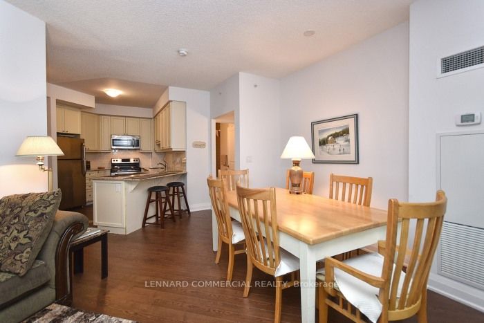 12 Woodstream Blvd, #414