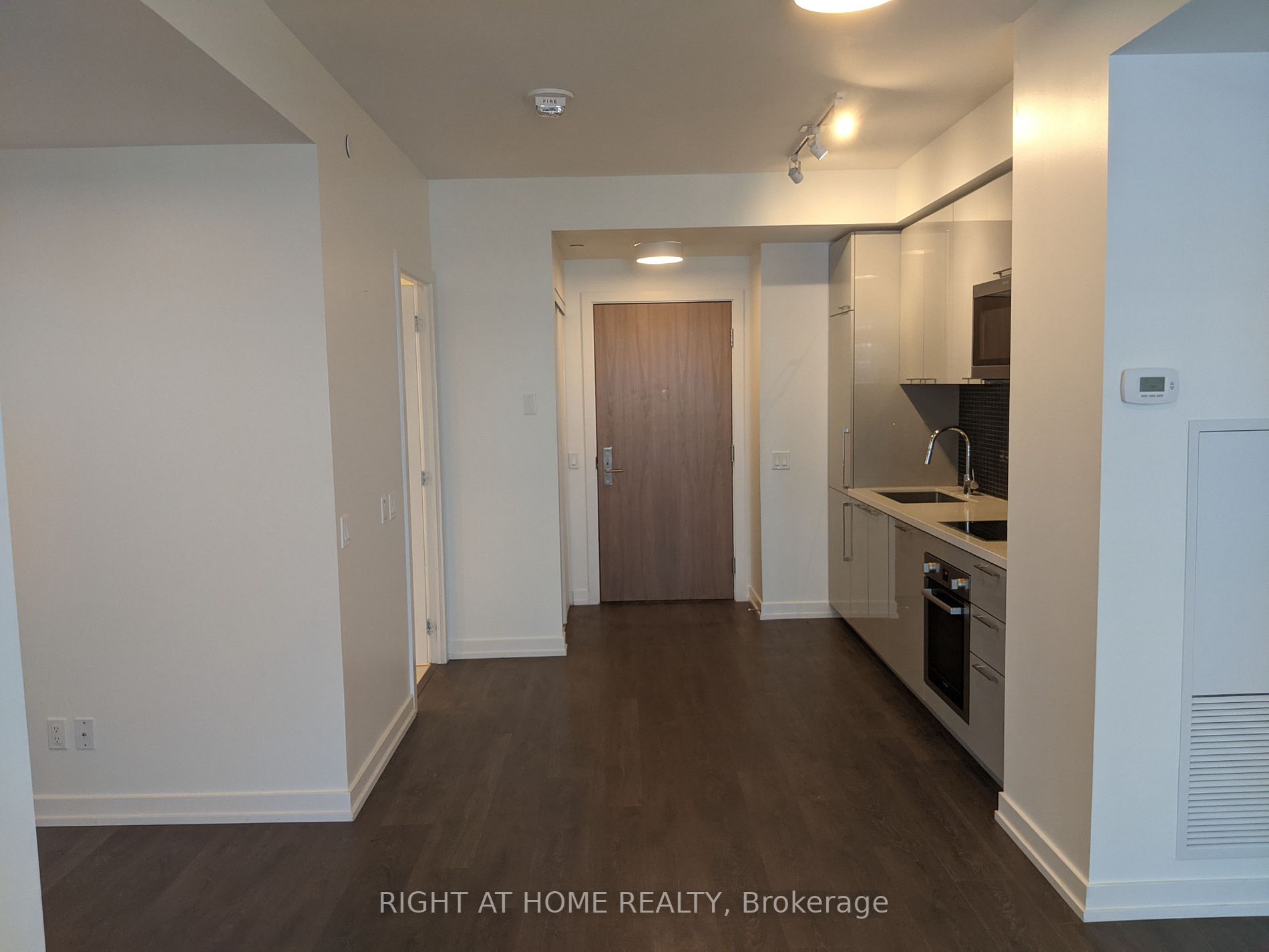 1 Grandview Ave, #1005