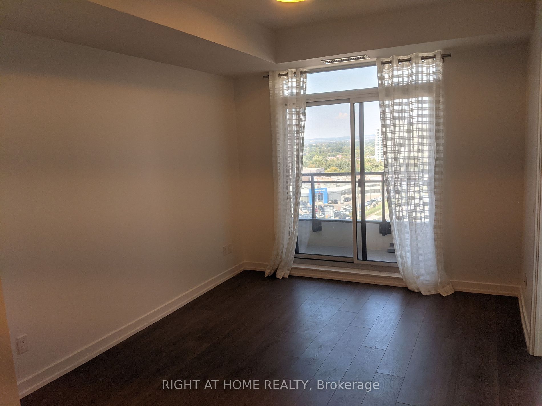 1 Grandview Ave, #1005