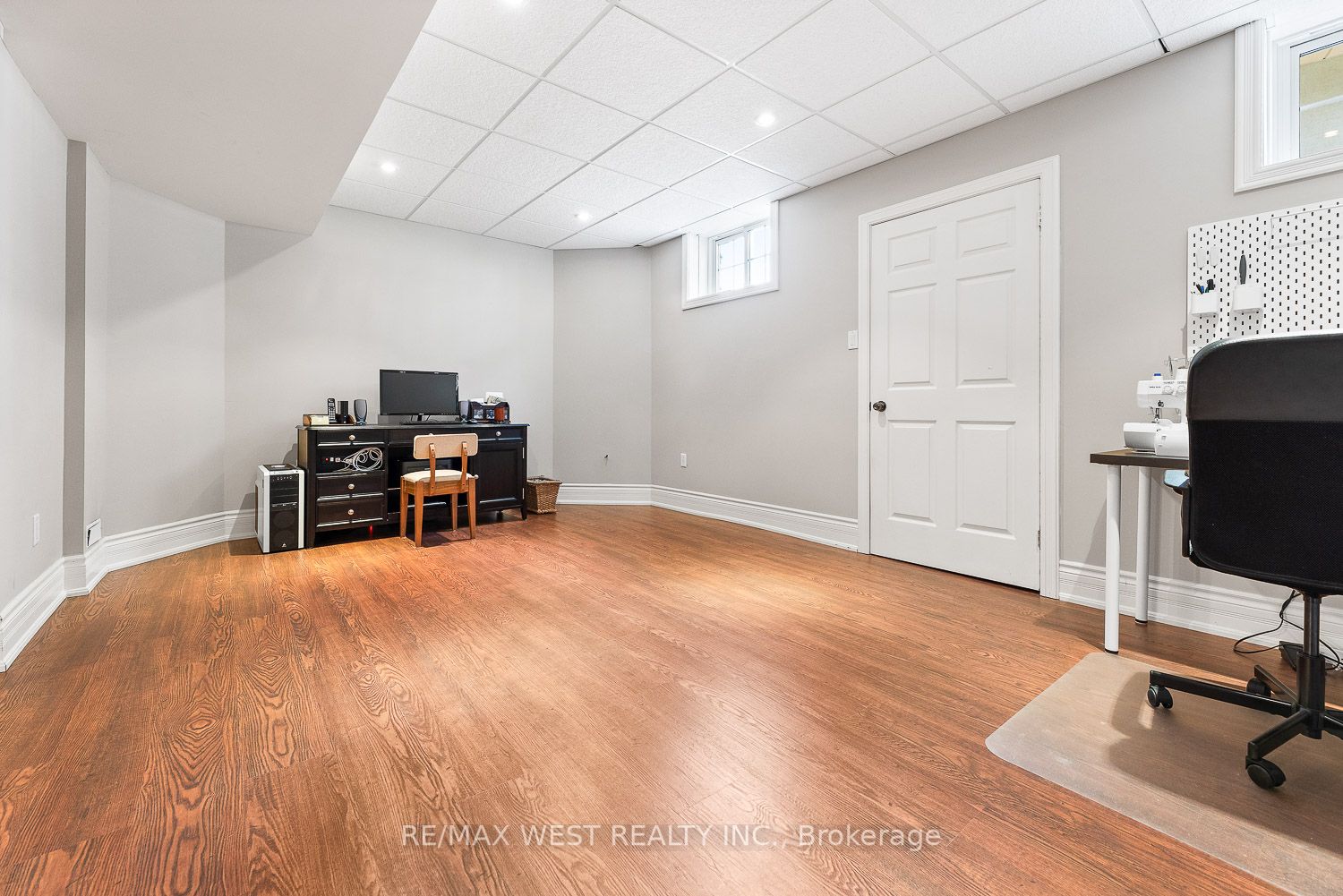 82 English Daisy Crt