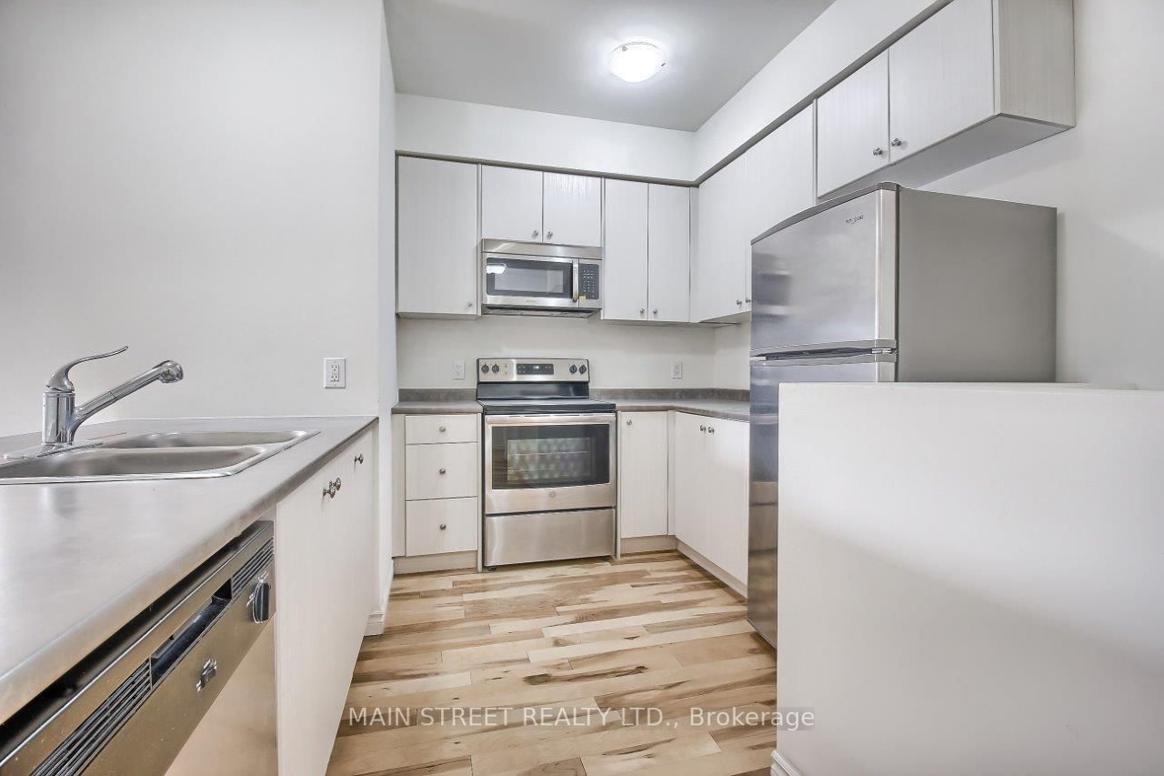 128 Barrie Street, #106