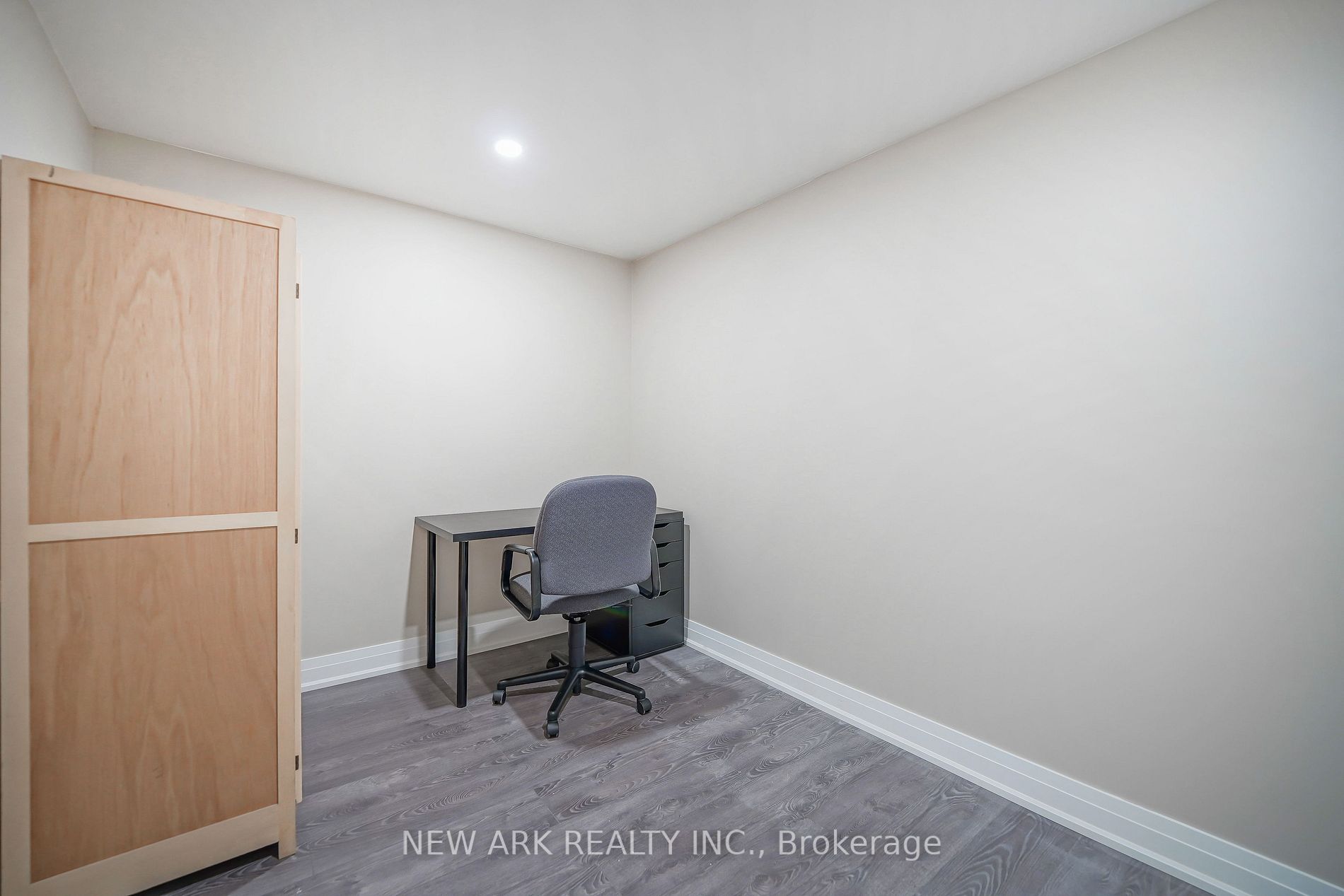 50 Coral Harbour Cres, #Unit A