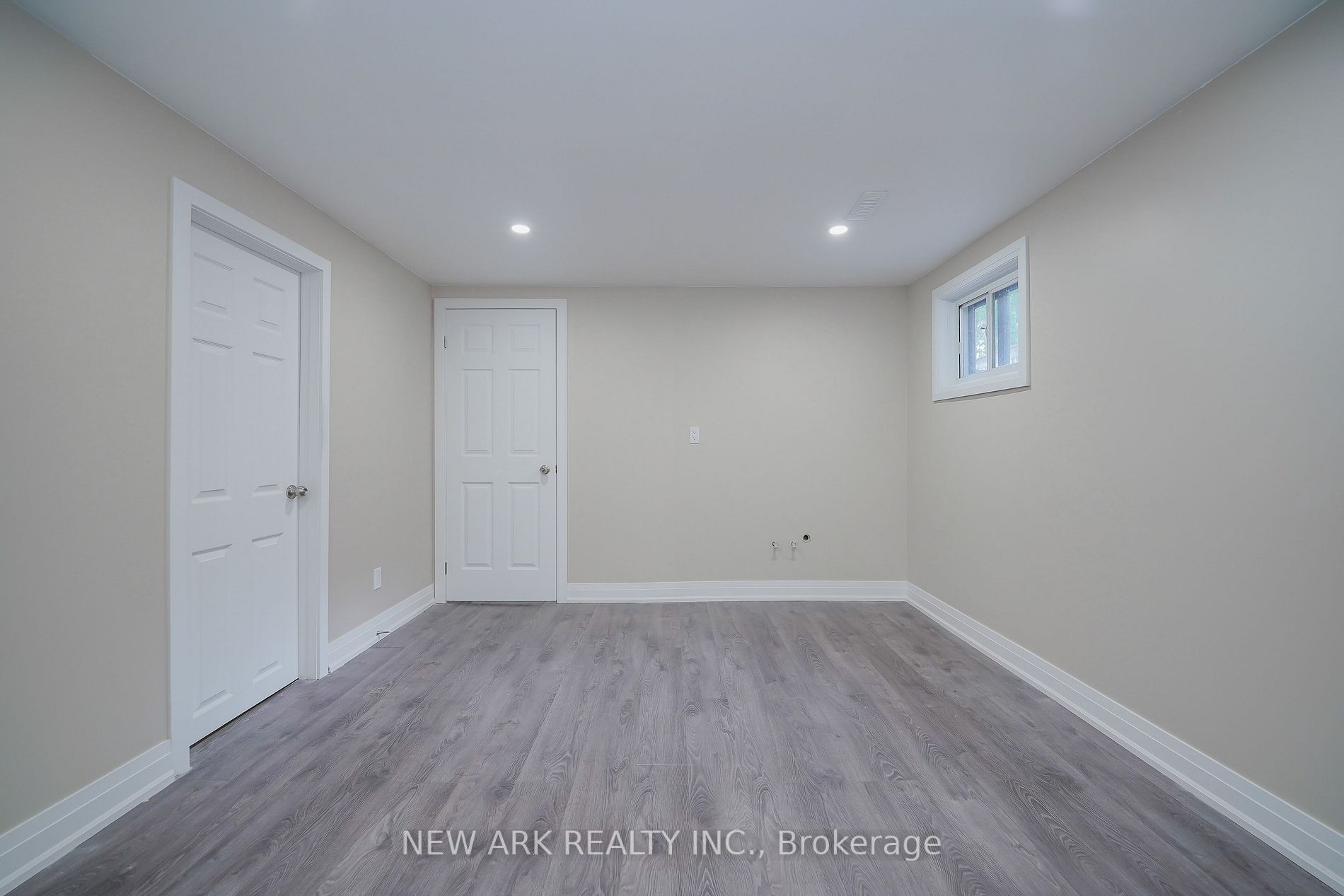 50 Coral Harbour Cres, #Unit A