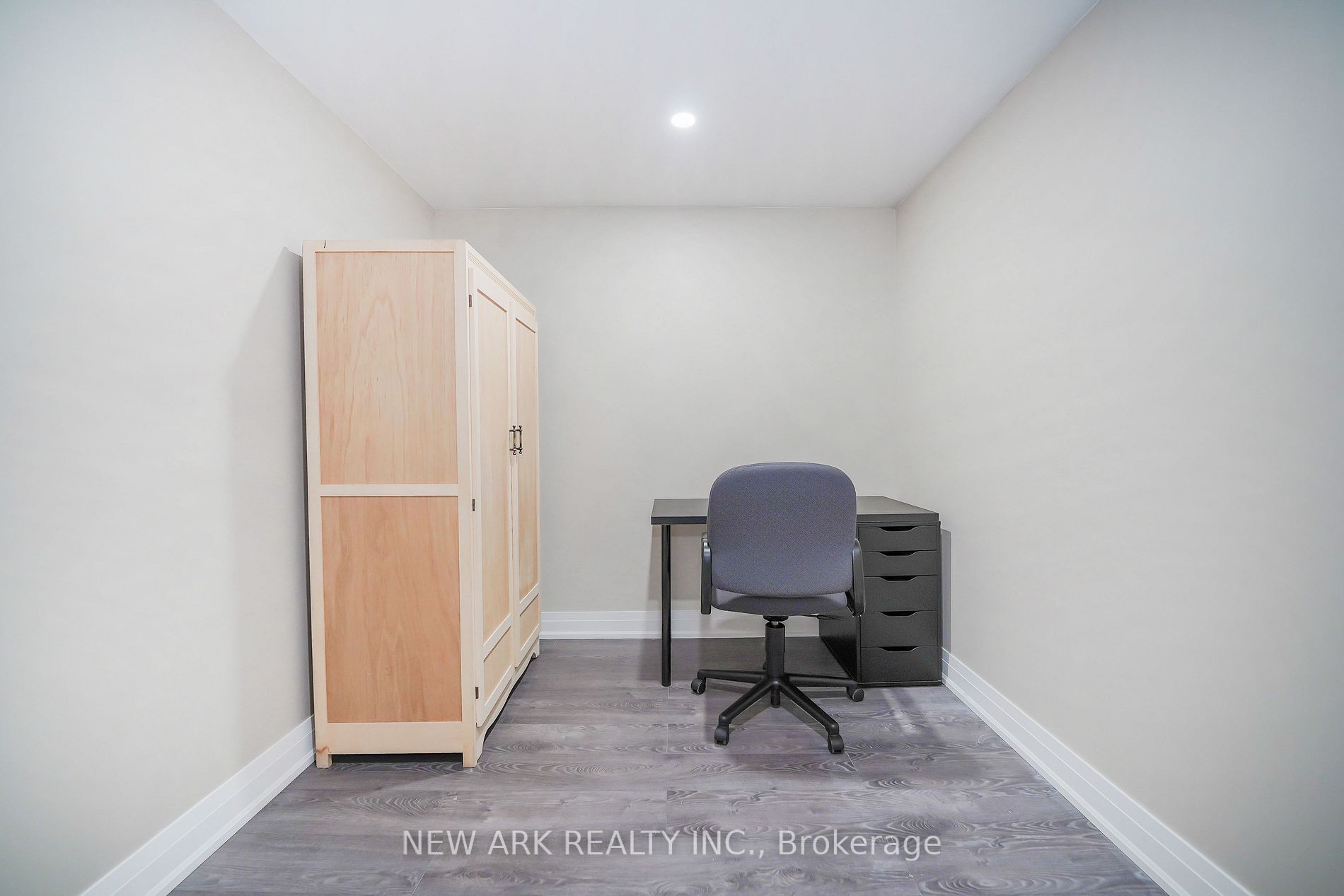 50 Coral Harbour Cres, #Unit A