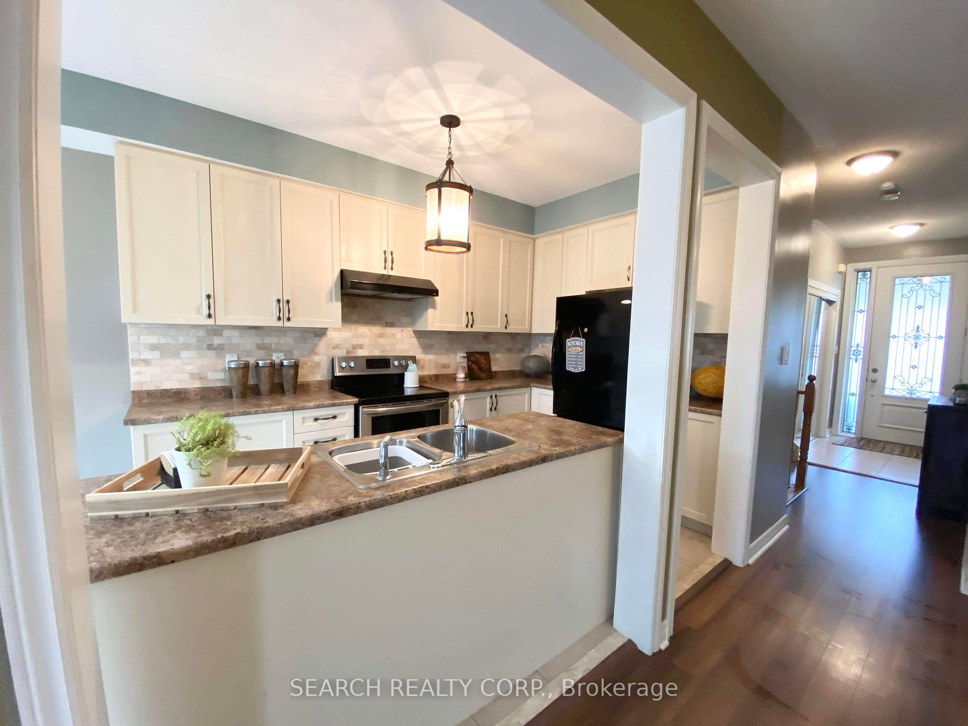 116 Collier Crescent
