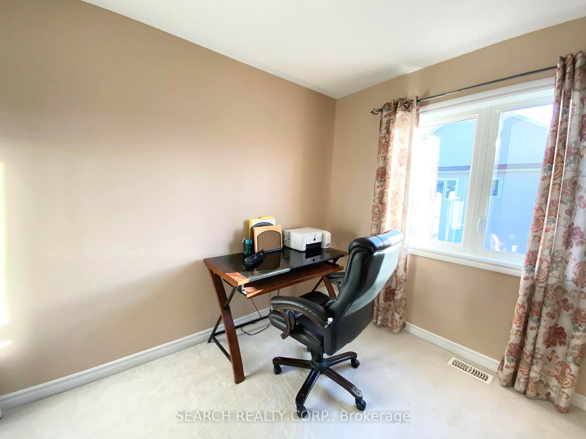 116 Collier Crescent