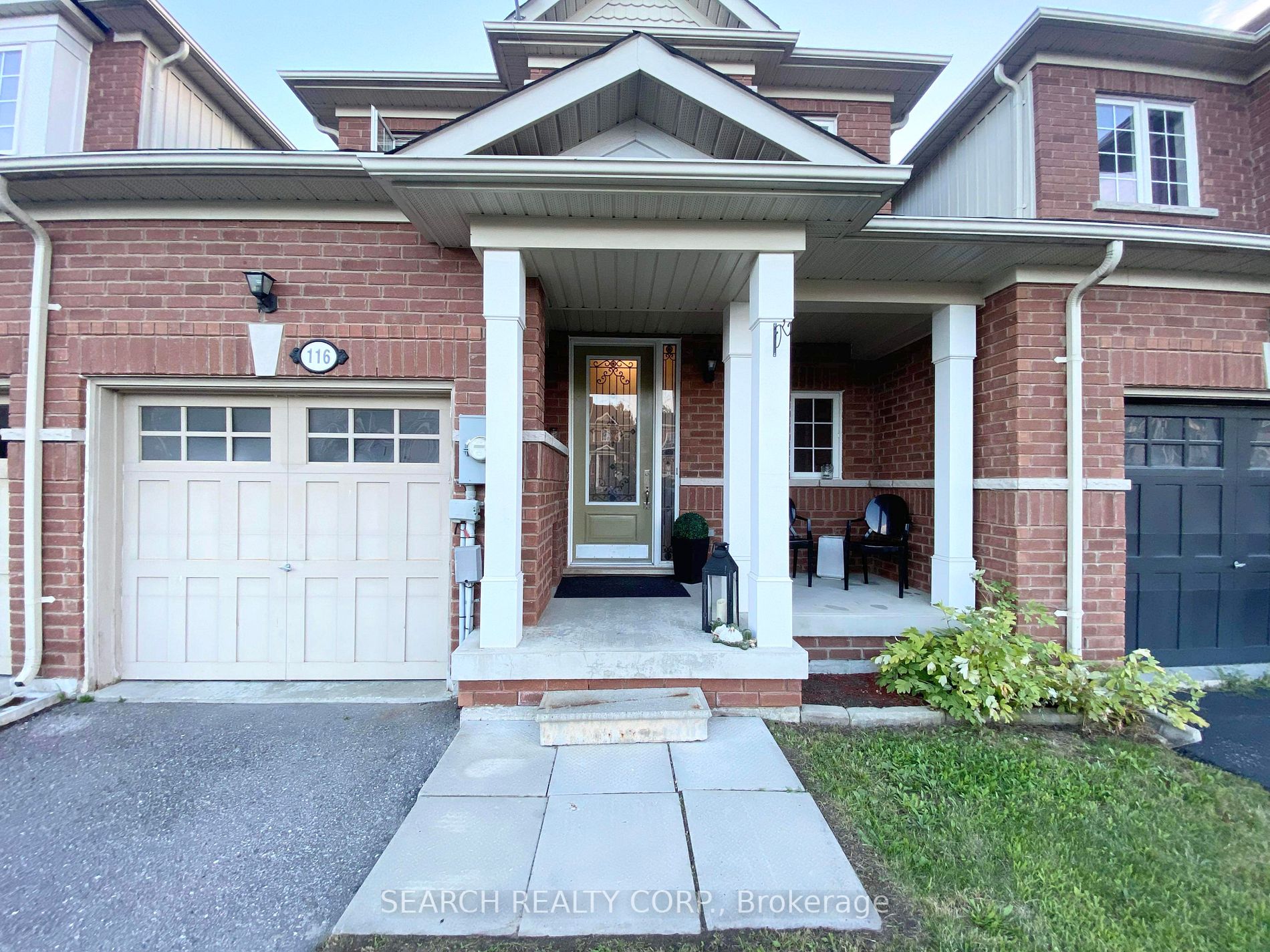 116 Collier Crescent