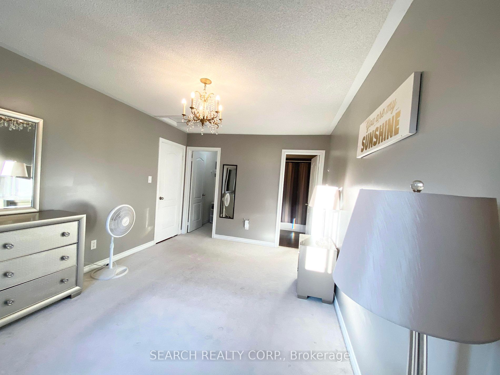 116 Collier Crescent