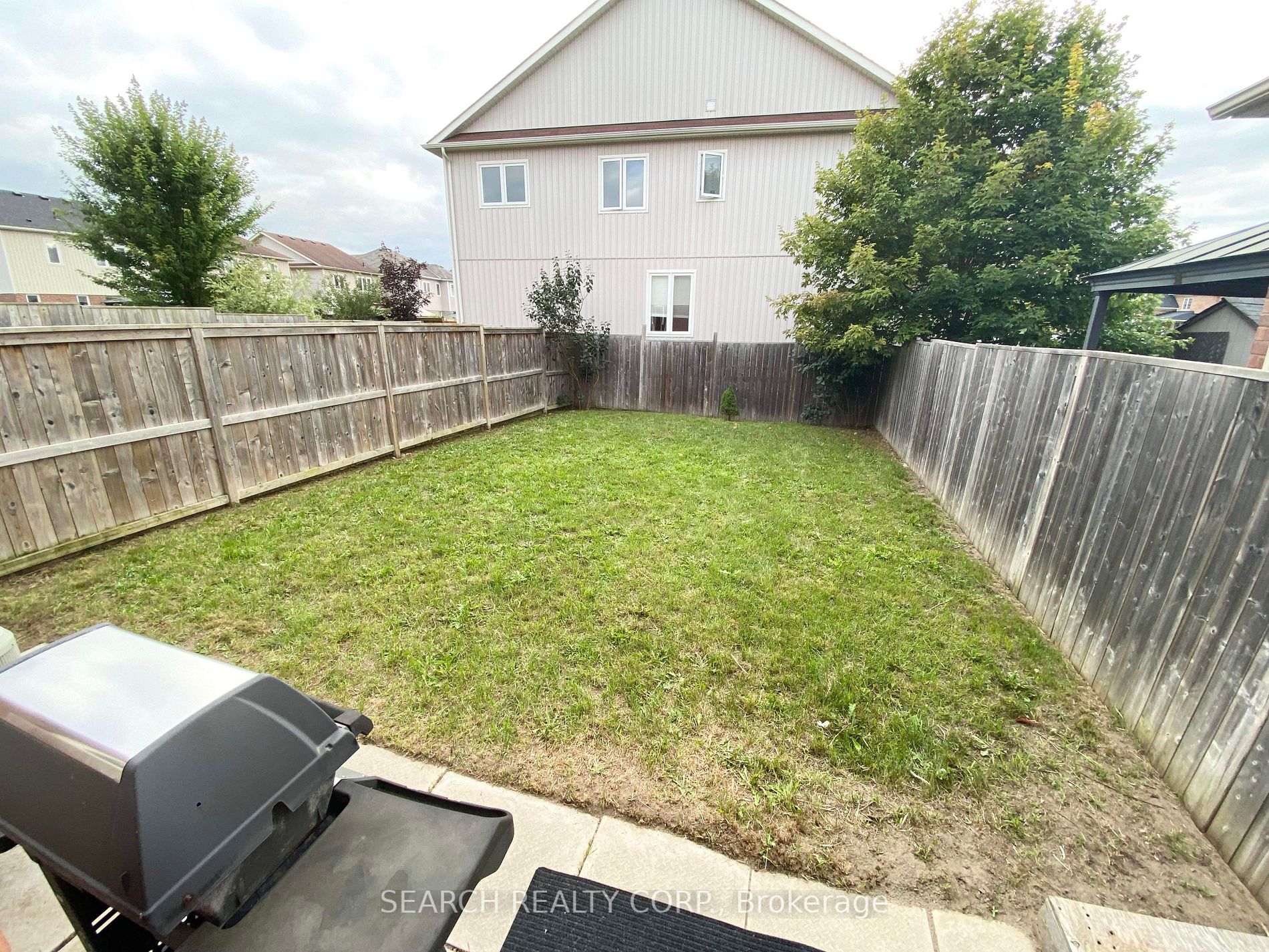 116 Collier Crescent