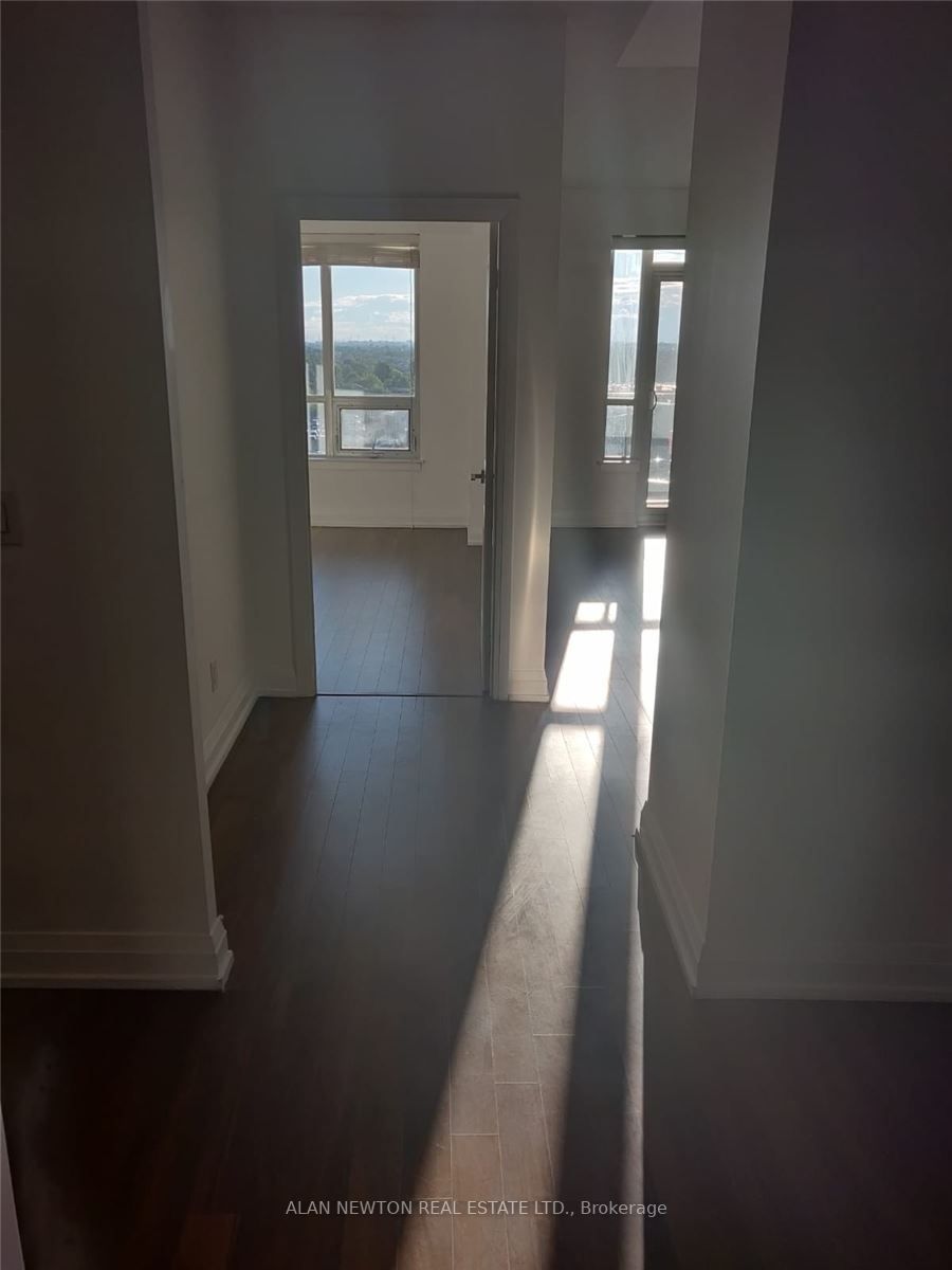 7161 Yonge St, #618