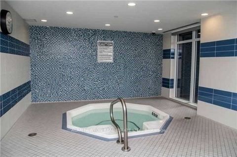 7161 Yonge St, #618