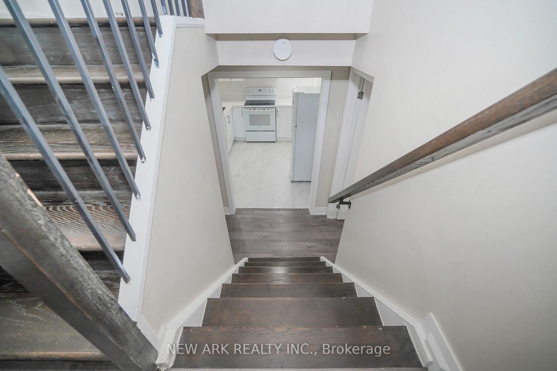 50 Coral Harbour Cres, #Unit B
