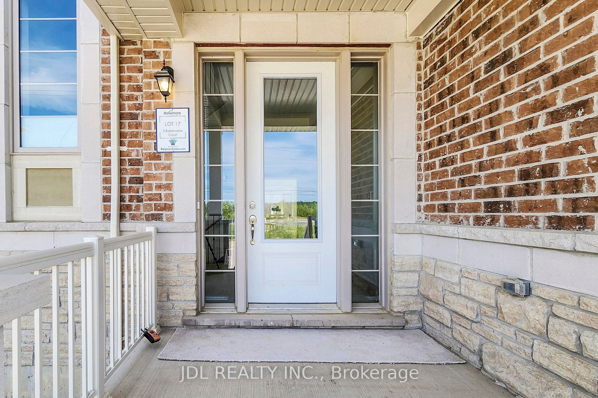 3 Ballanview Crt