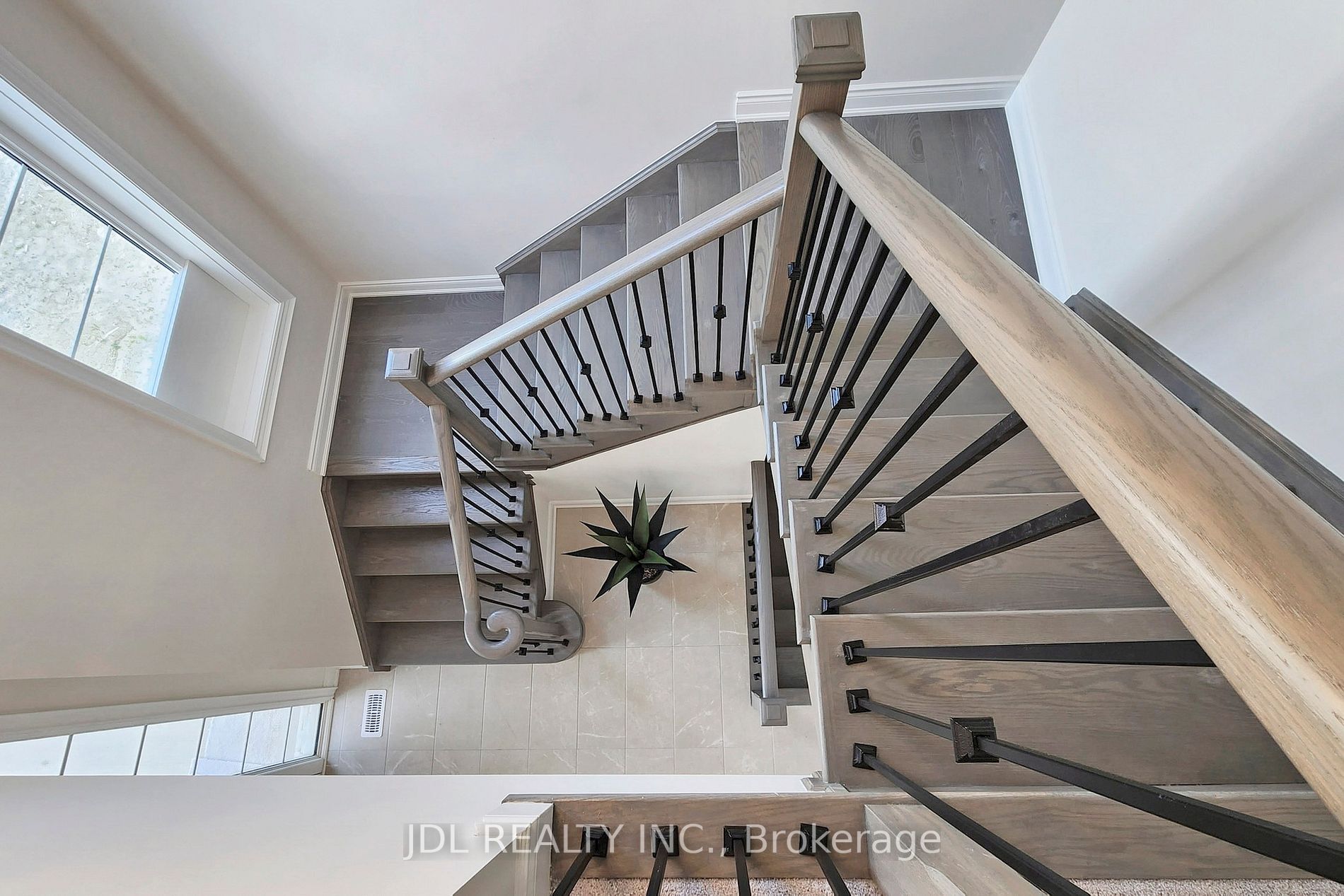 3 Ballanview Crt