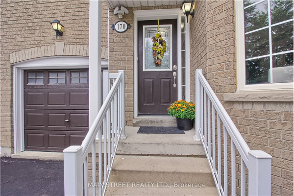 170 Flagstone Way, Newmarket