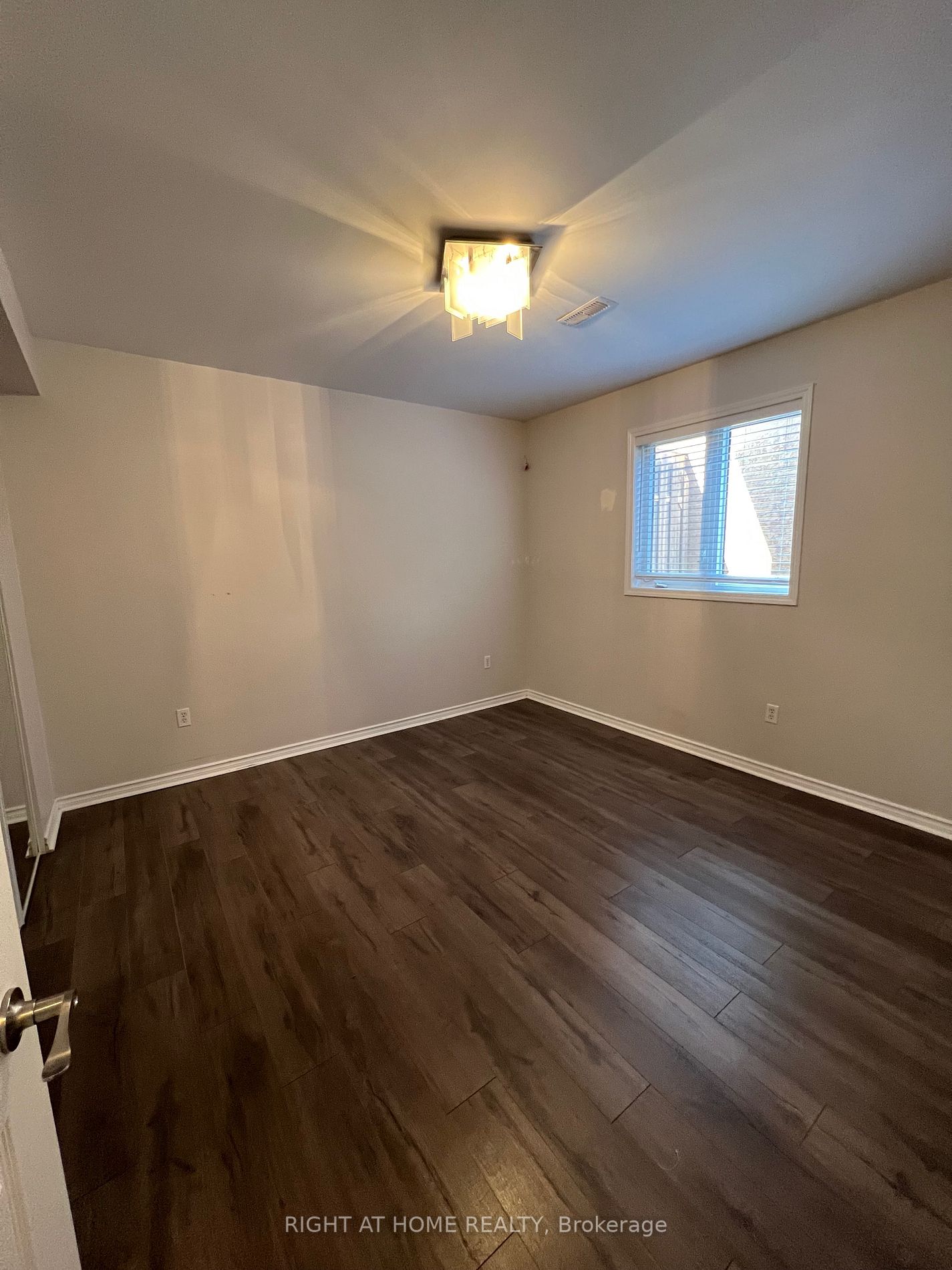 1209 Gina St