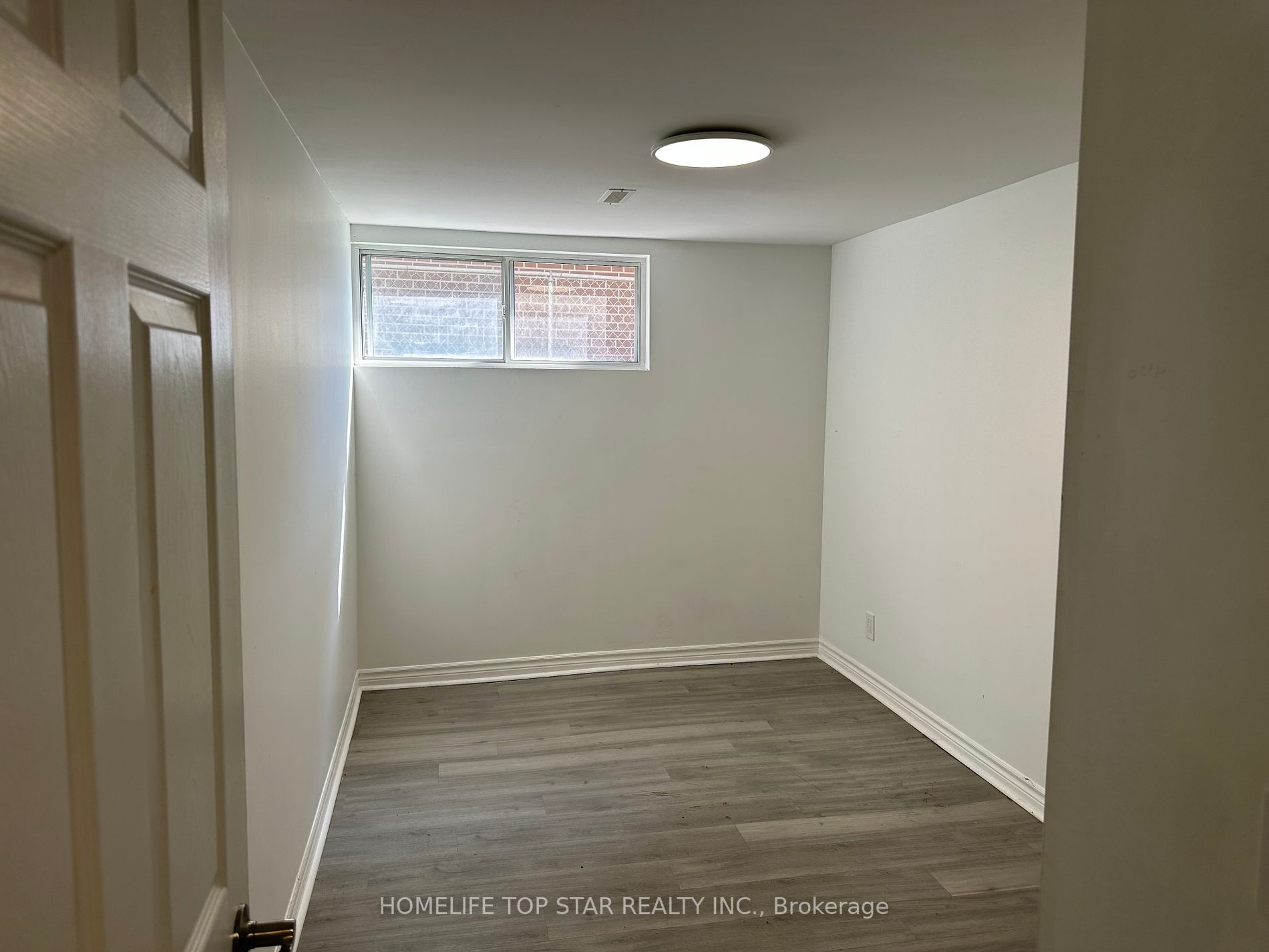 24 Pheasant Valley Crt, #Bsmnt
