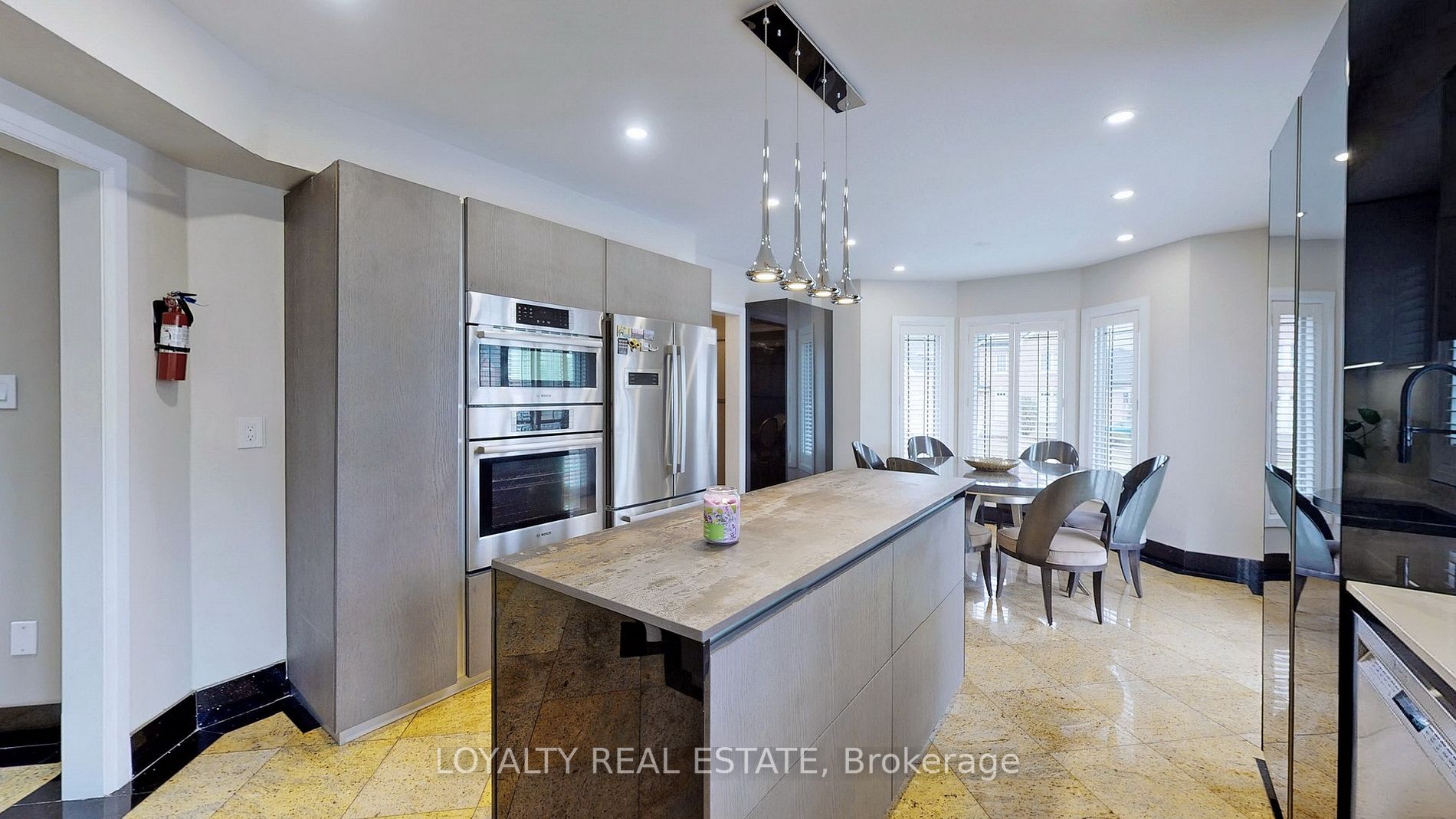 6 Lemsford Drive