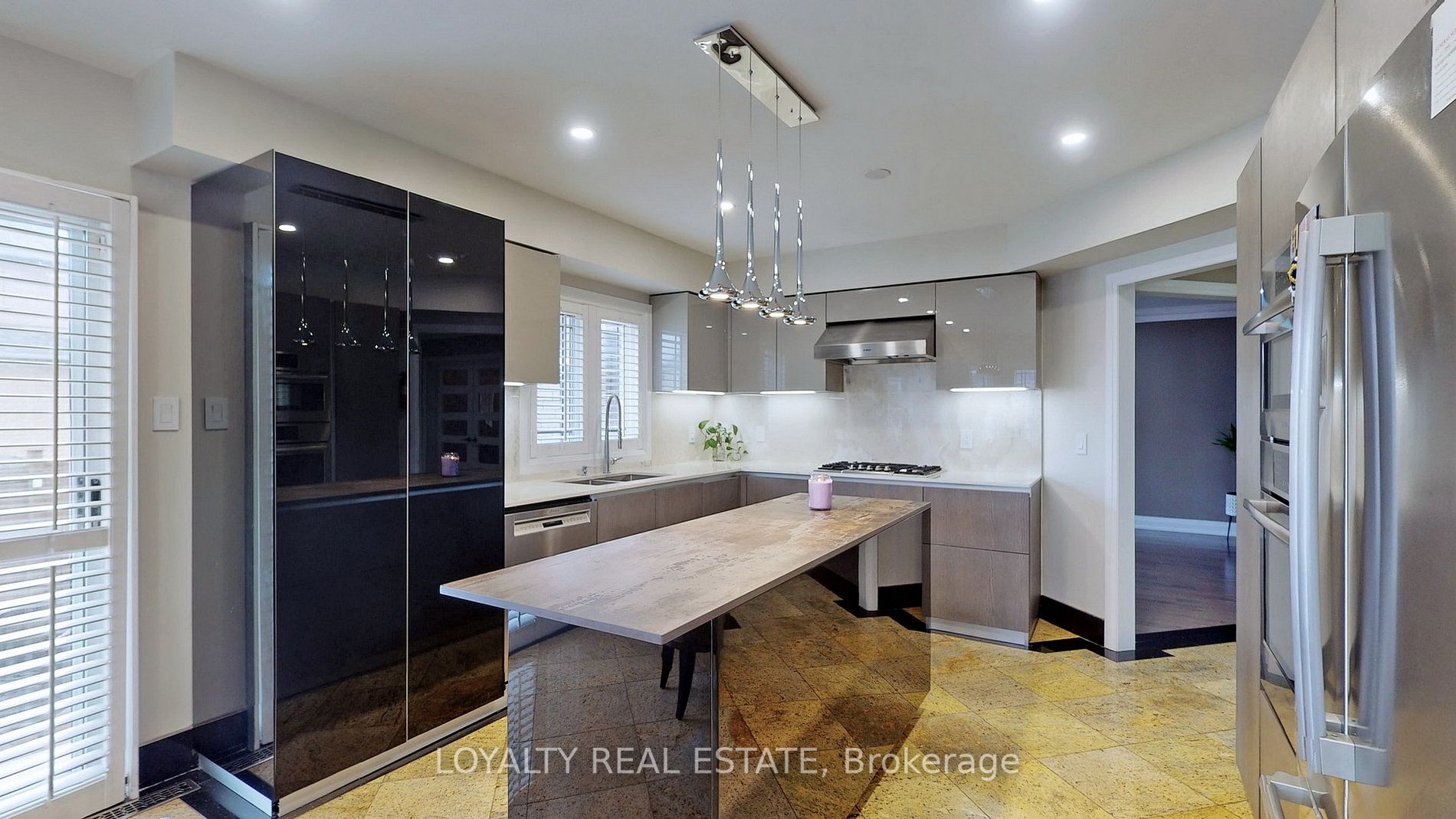 6 Lemsford Drive