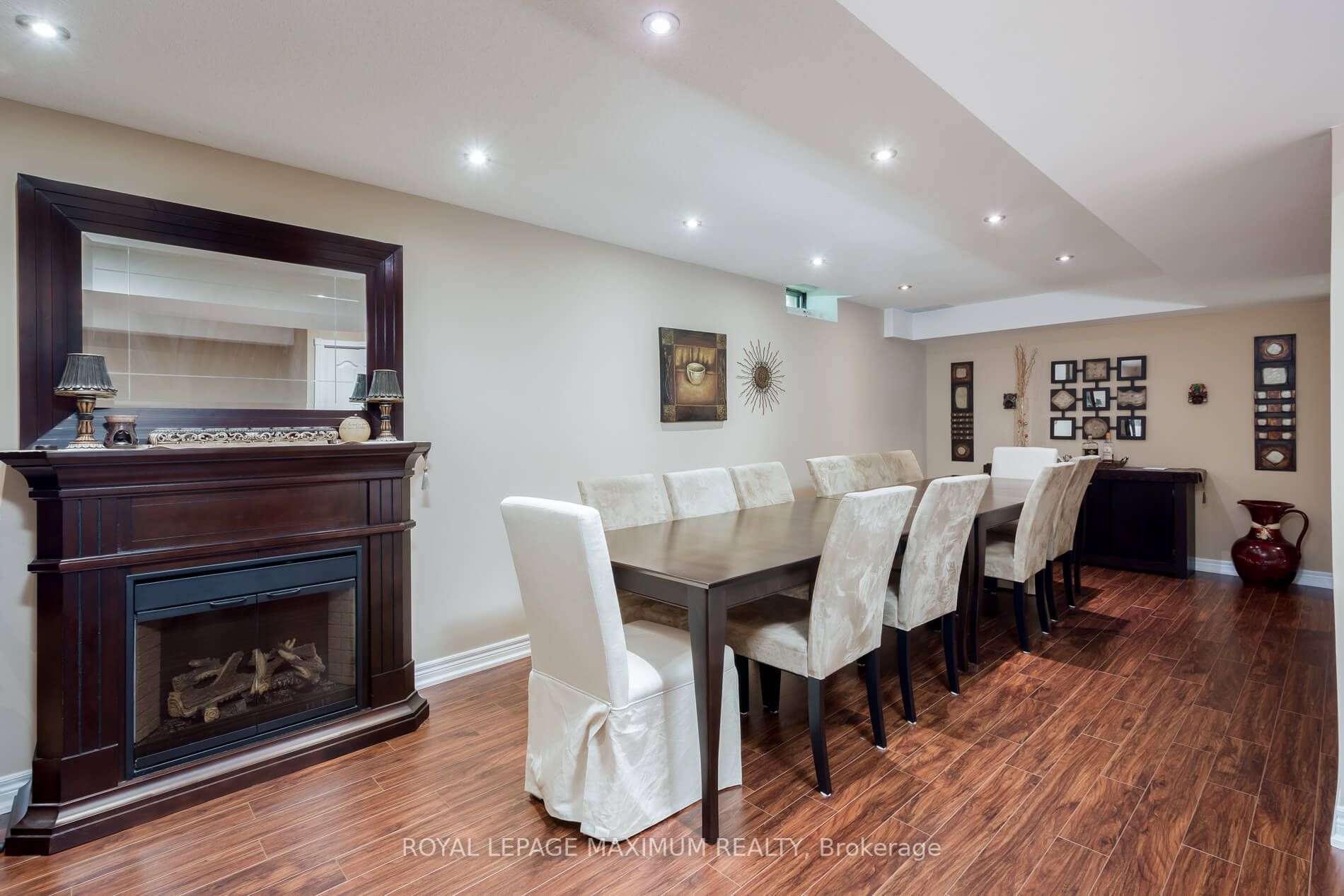 241 Veneto Dr