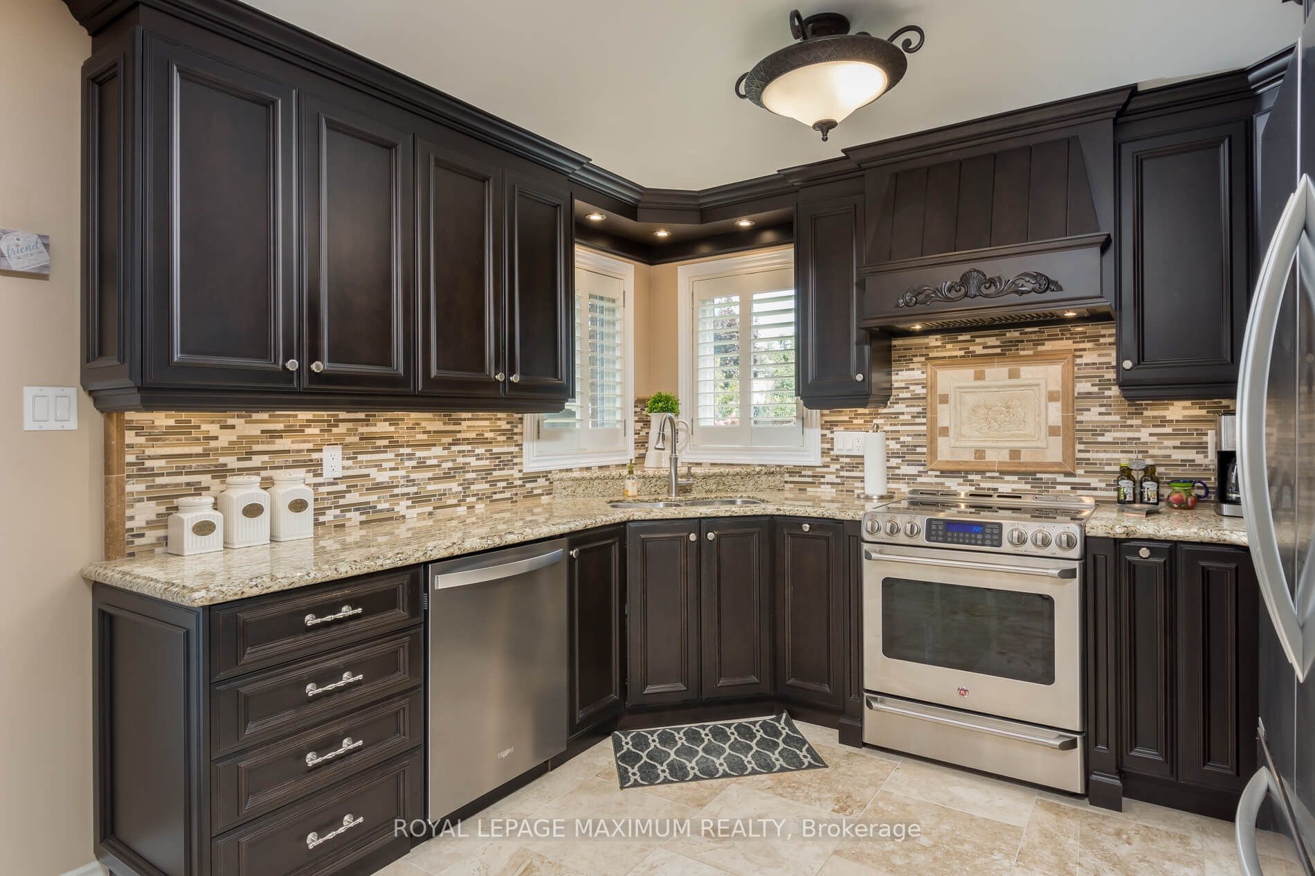 241 Veneto Dr