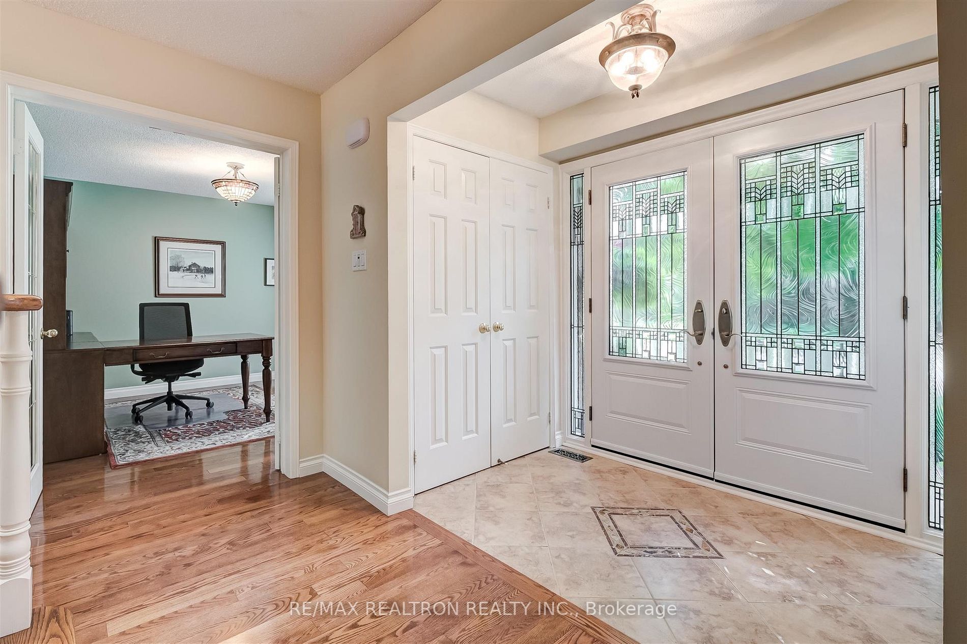 56 Ward Avenue