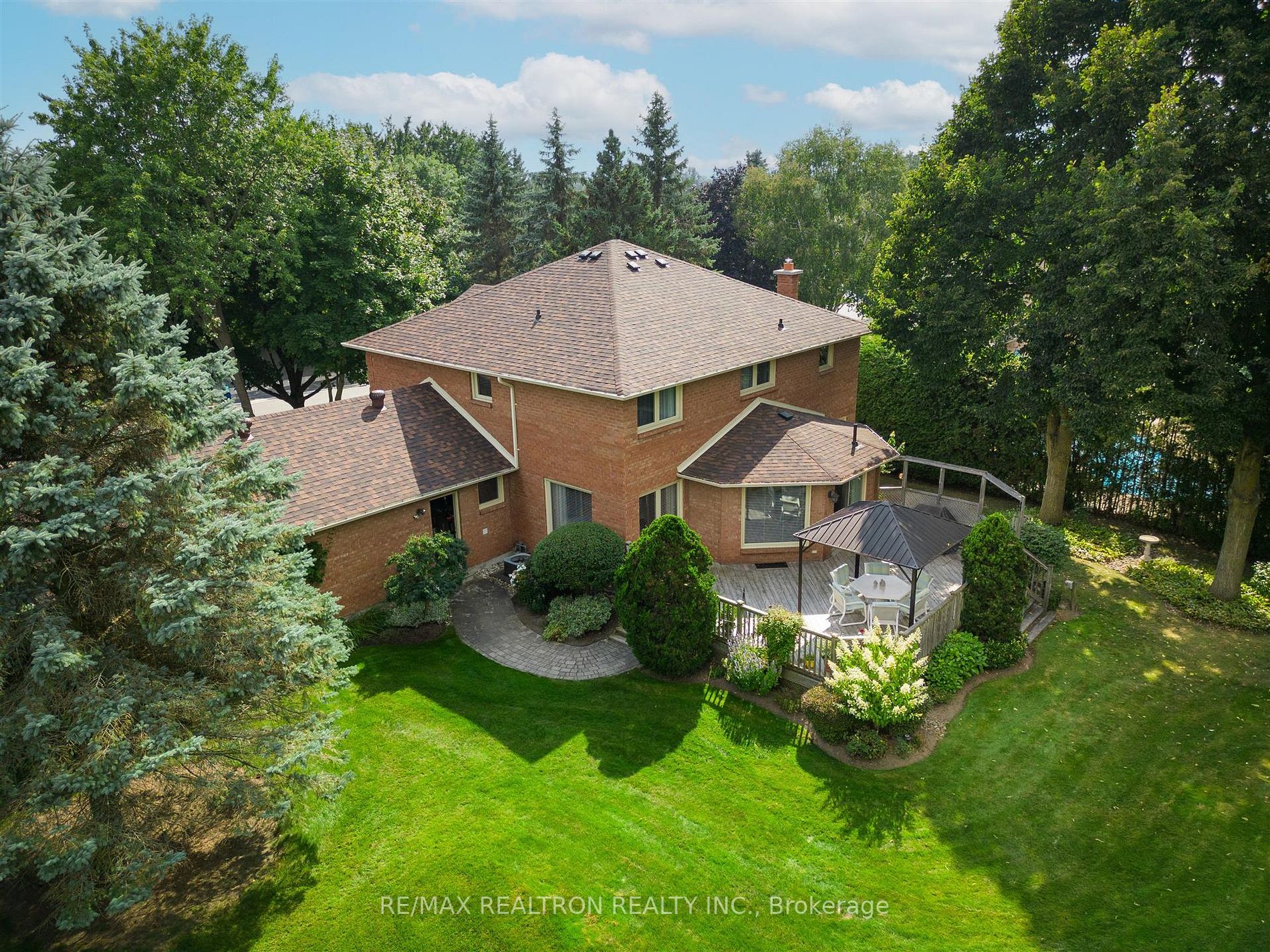 56 Ward Avenue