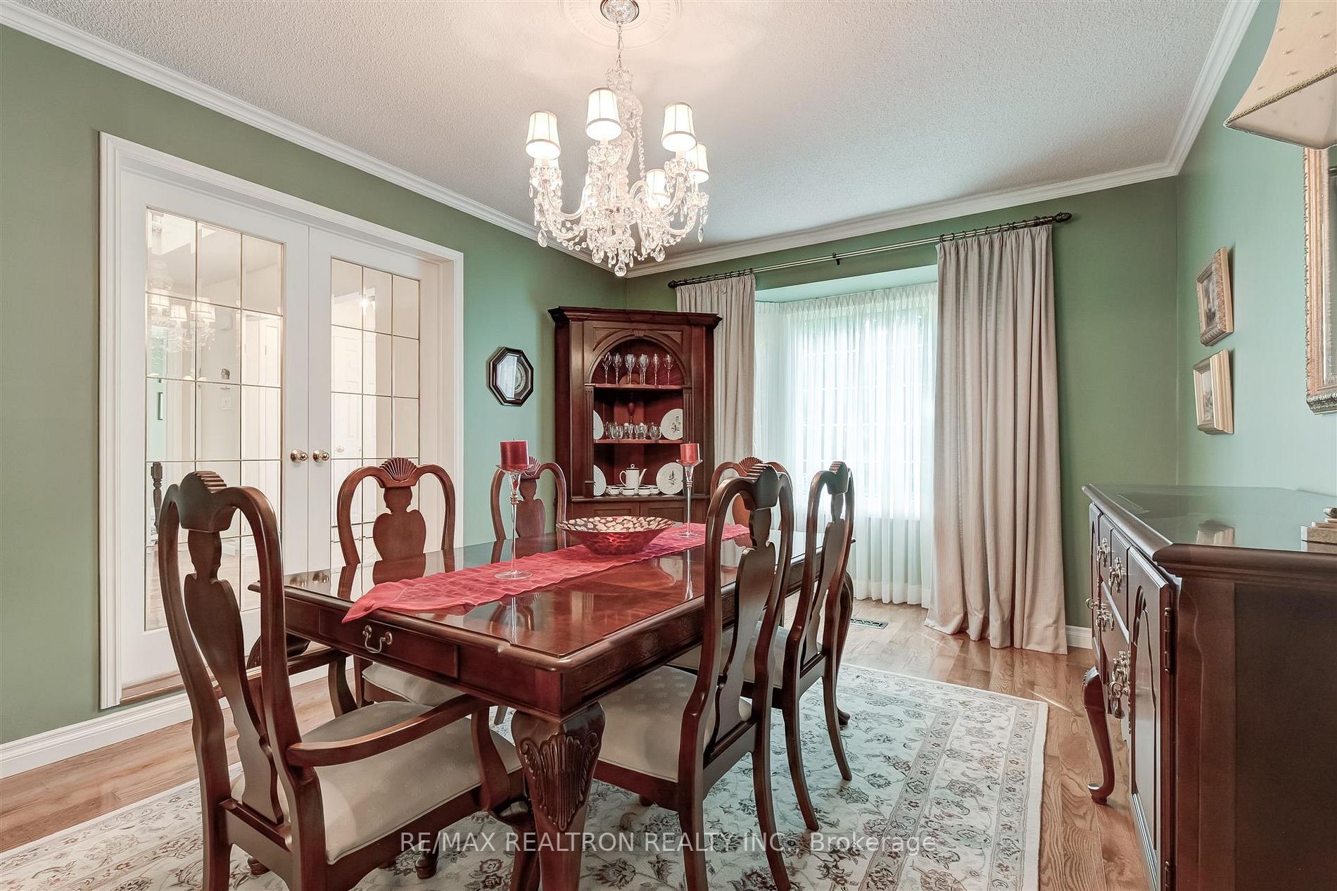 56 Ward Avenue